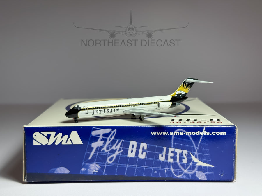 JetTrain Douglas DC-9-30 1:400 Phoenix N8927E (PH4JTR025)
