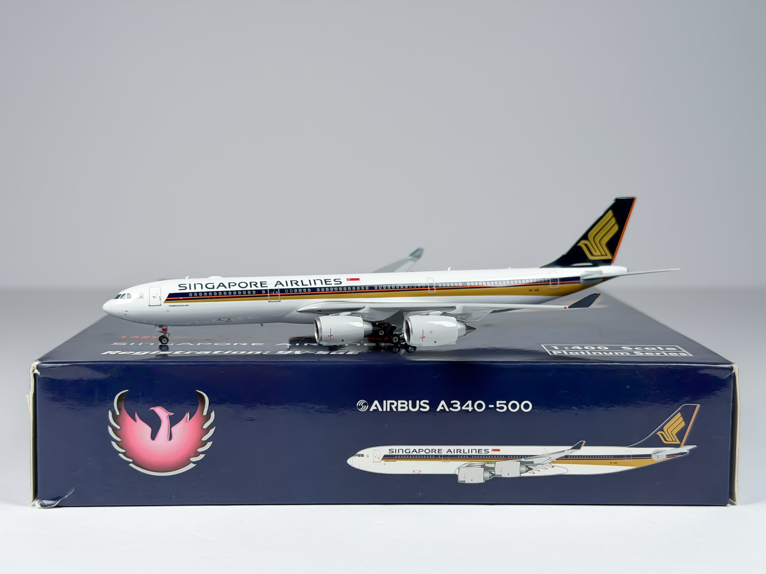Singapore Airlines Airbus A340-500 1:400 Phoenix 9V-SGE (PH4SIA1047)