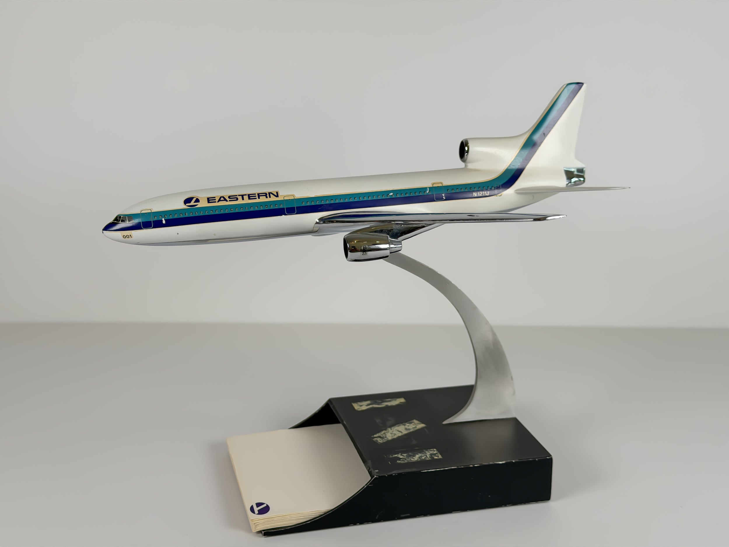 1:200 Eastern Air Lines Lockheed L-1011 (N1211J) - White Hockey Stick | Precise Models