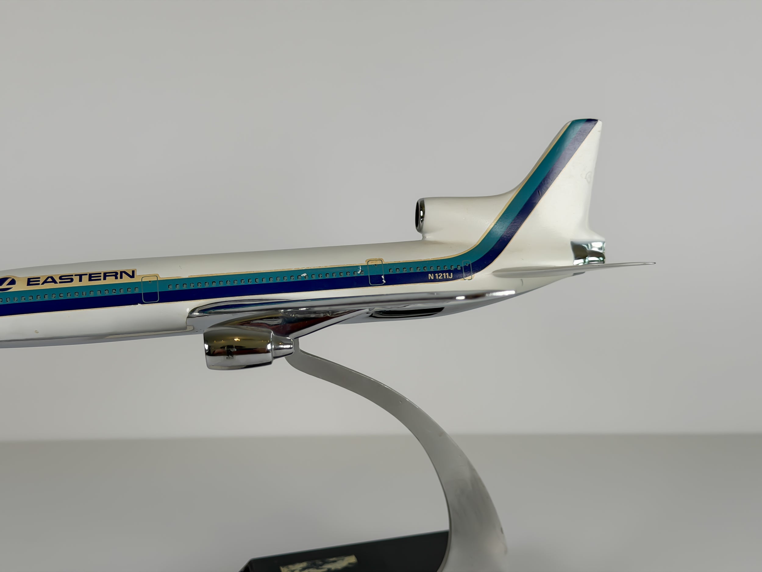 1:200 Eastern Air Lines Lockheed L-1011 (N1211J) - White Hockey Stick | Precise Models