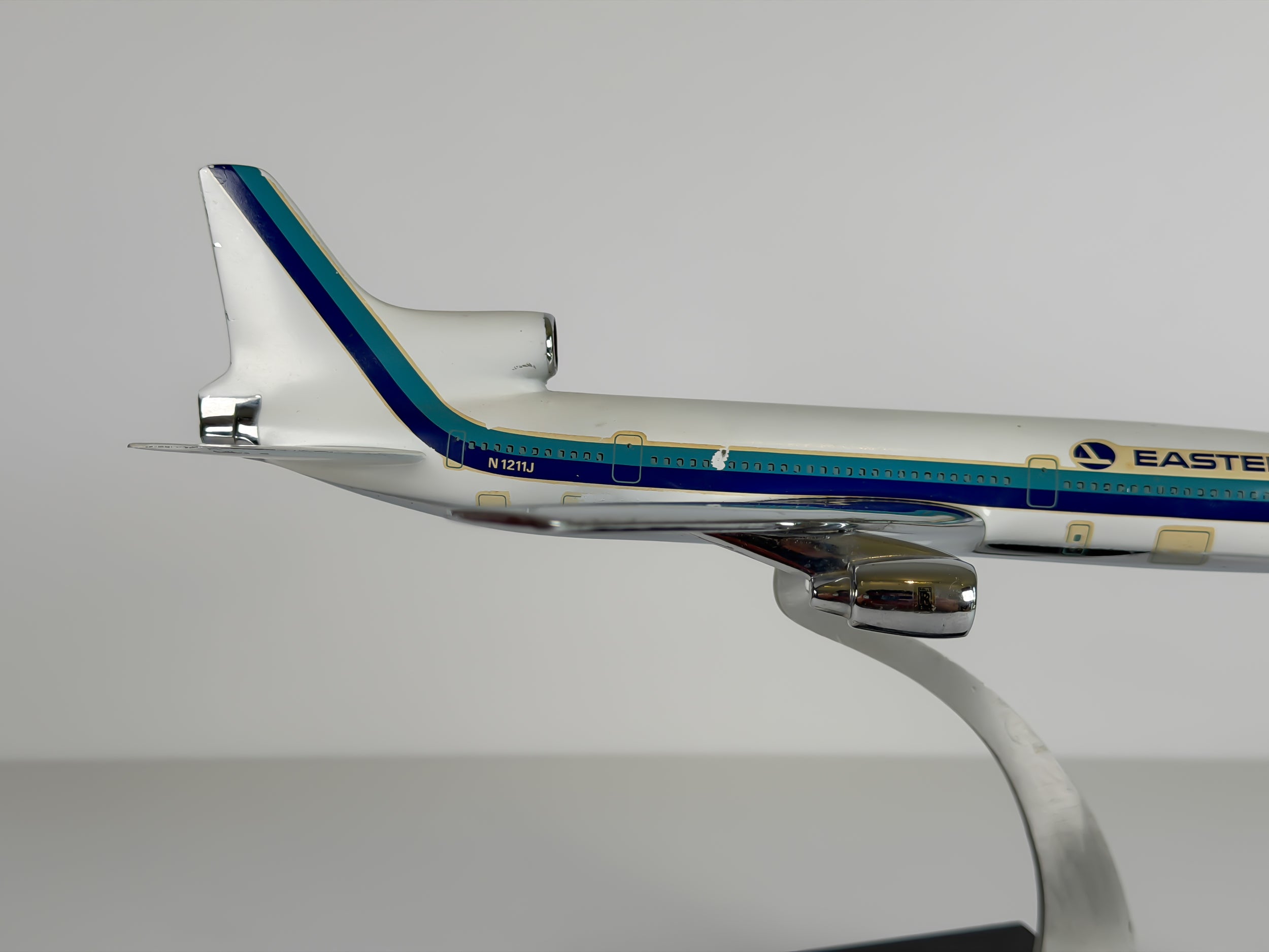 1:200 Eastern Air Lines Lockheed L-1011 (N1211J) - White Hockey Stick | Precise Models
