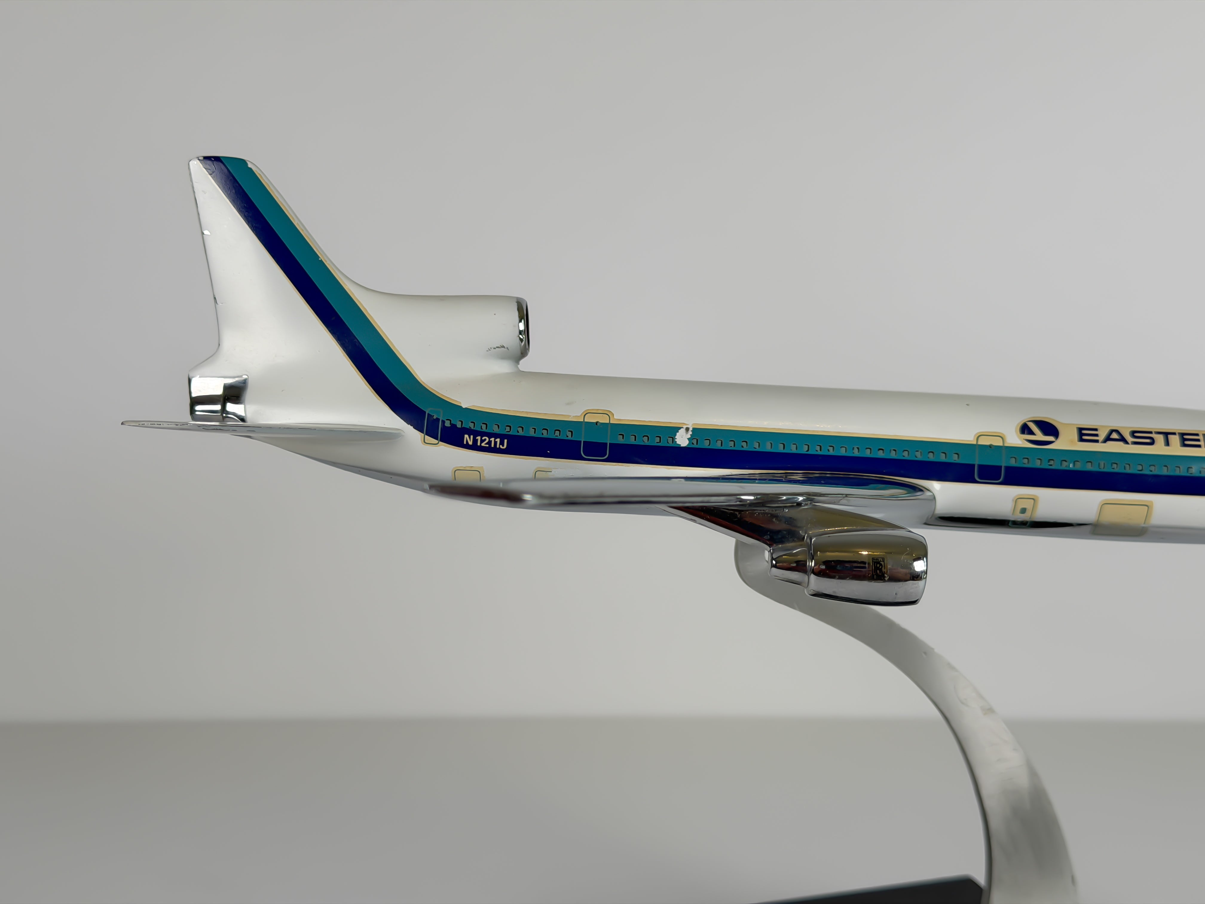 1:200 Eastern Air Lines Lockheed L-1011 (N1211J) - White Hockey Stick | Precise Models