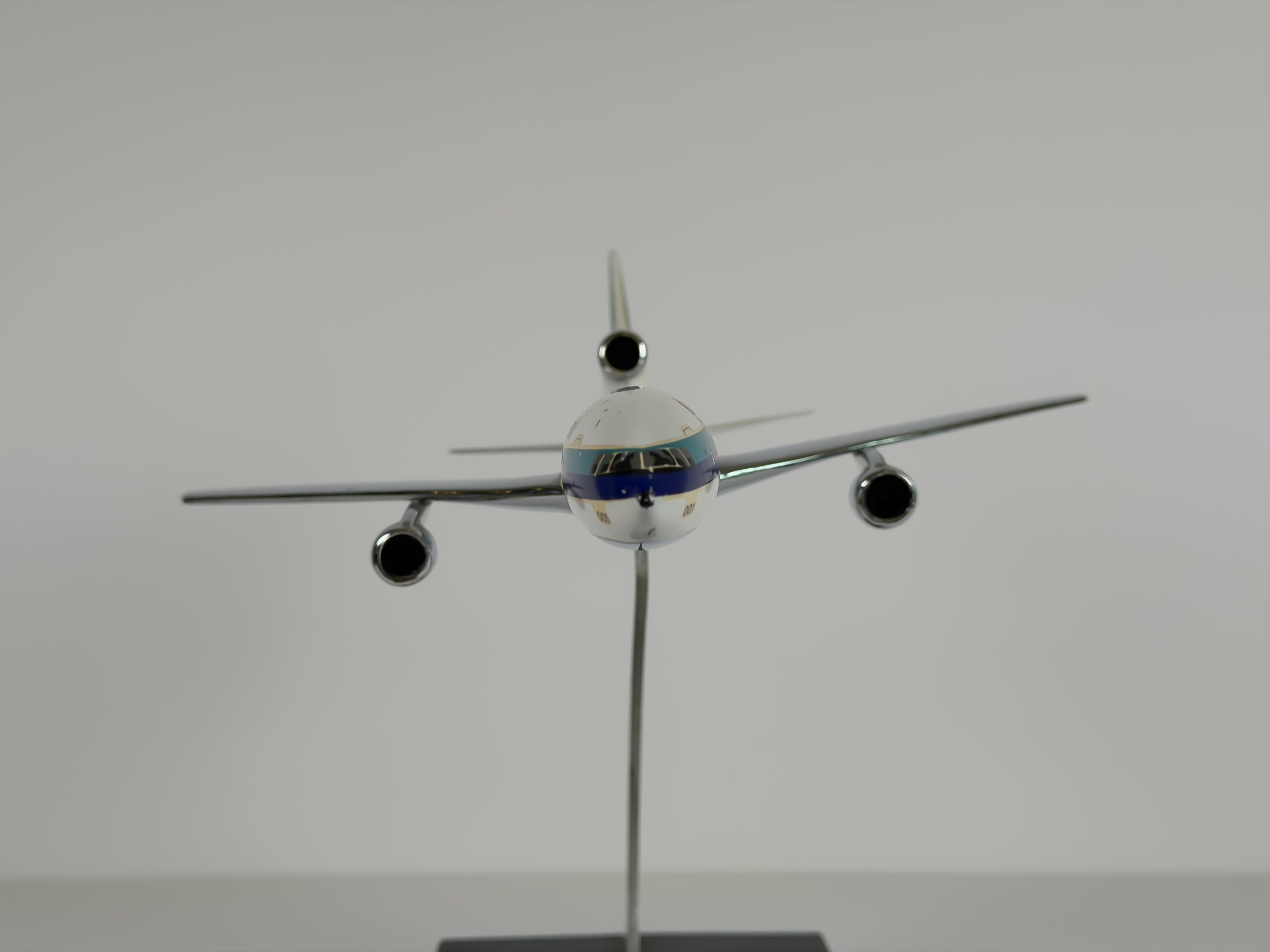 1:200 Eastern Air Lines Lockheed L-1011 (N1211J) - White Hockey Stick | Precise Models