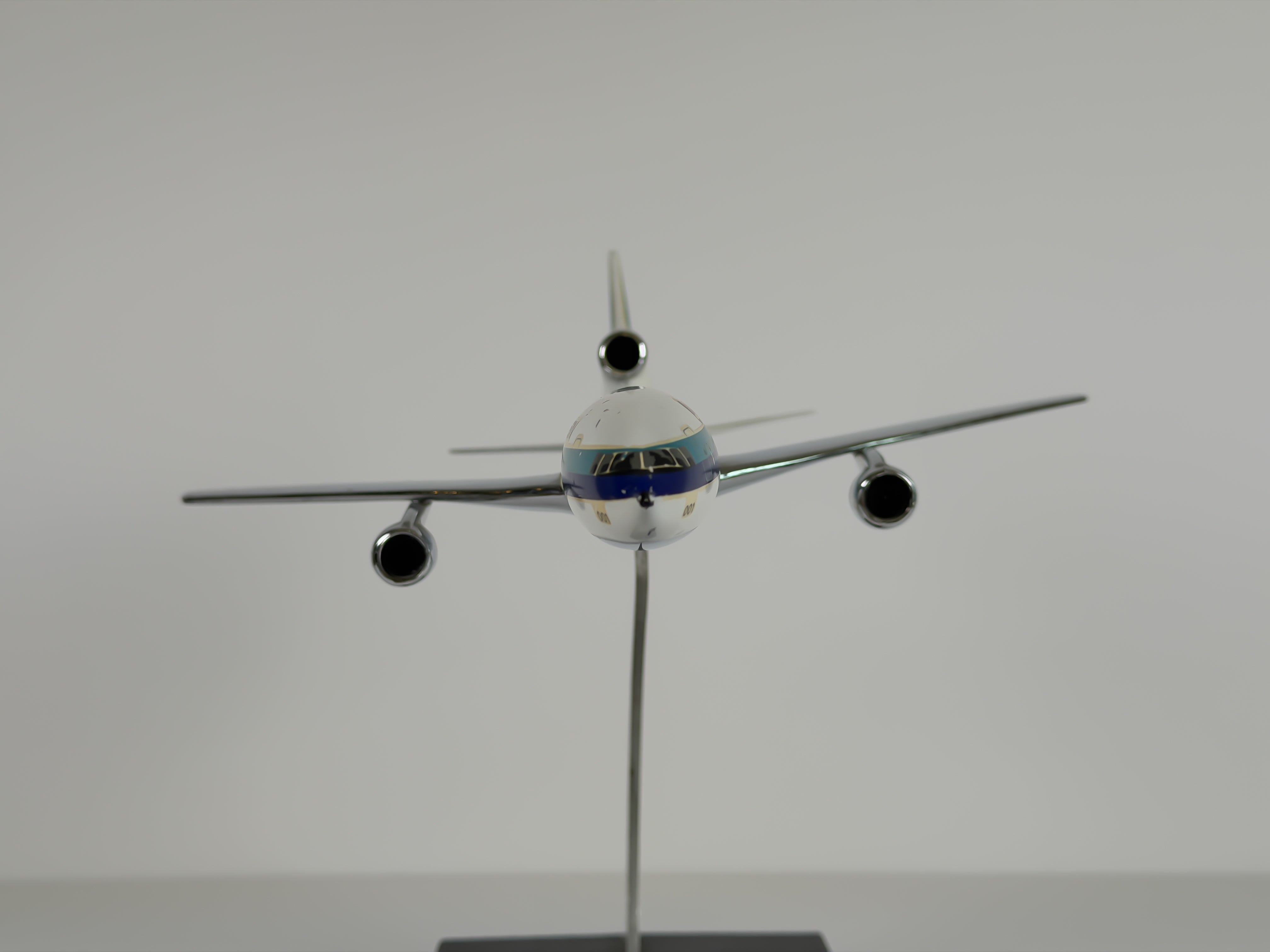 1:200 Eastern Air Lines Lockheed L-1011 (N1211J) - White Hockey Stick | Precise Models