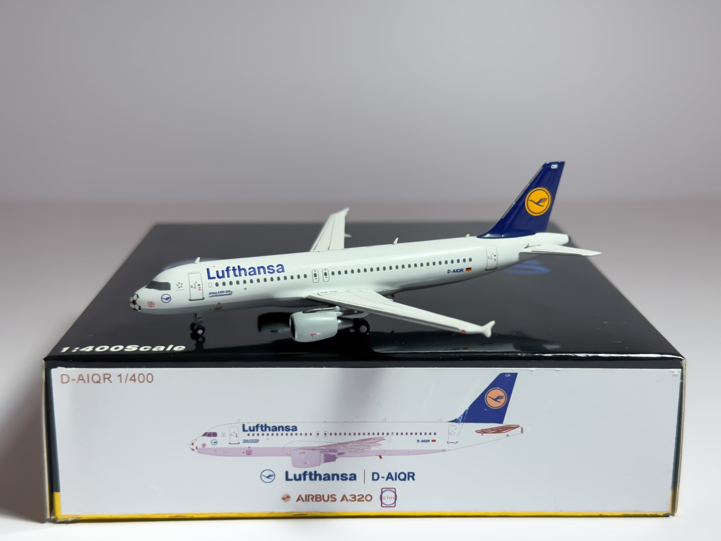 Lufthansa Airbus A320 1:400 Panda Models D-AIQR (PMD-AIQR)