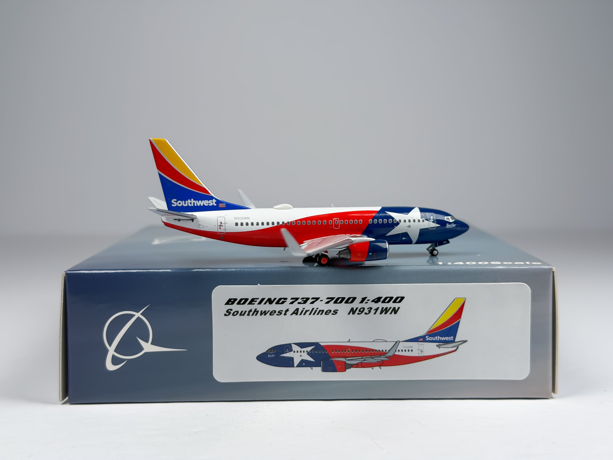 Southwest Airlines Boeing 737-700 1:400 Panda Models N931WN (PMN931WN)