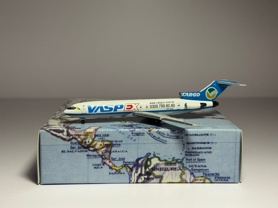 Aeroclassics 1:400 VASP Cargo Boeing 727-200 PP-SFG EX Titles ACPPSFG