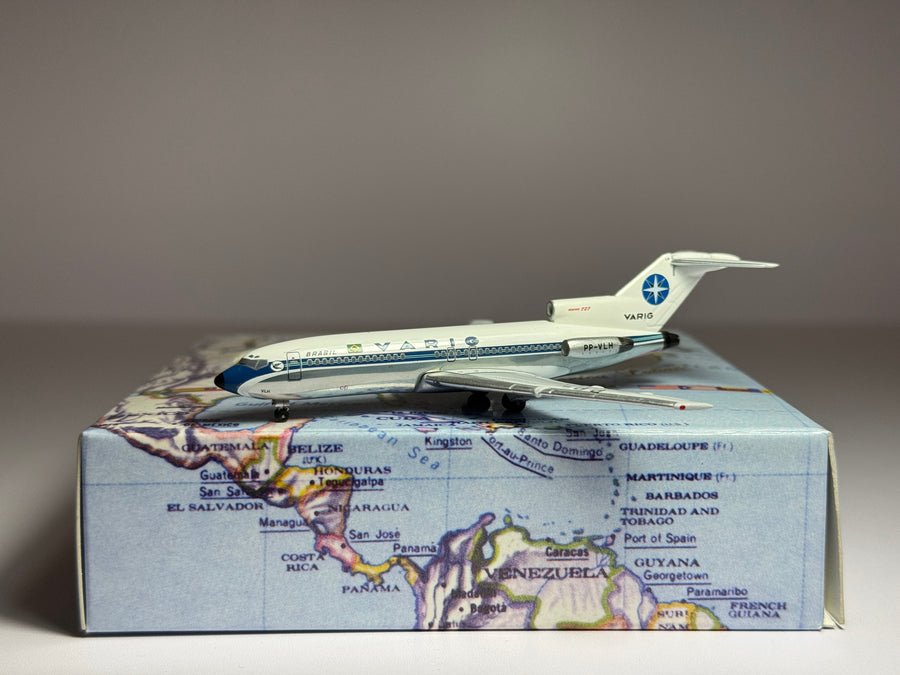 Aeroclassics 1:400 VARIG Brasil Boeing 727-41 PP-VLH Whorl Tail ACPPVLH