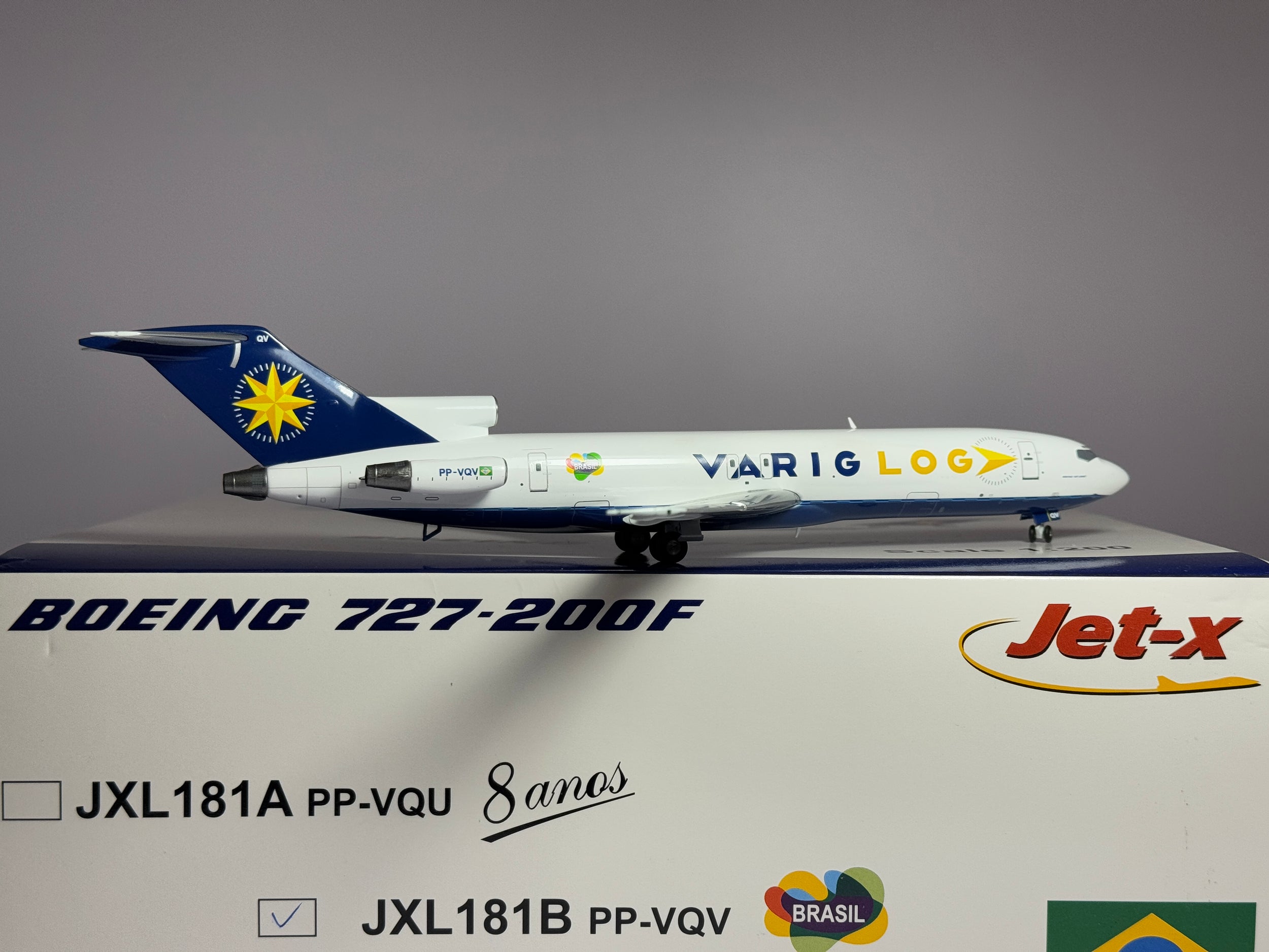 Jet-X 1:200 VARIG Brasil Boeing 727-200F PP-VQV Cargo JXL181B
