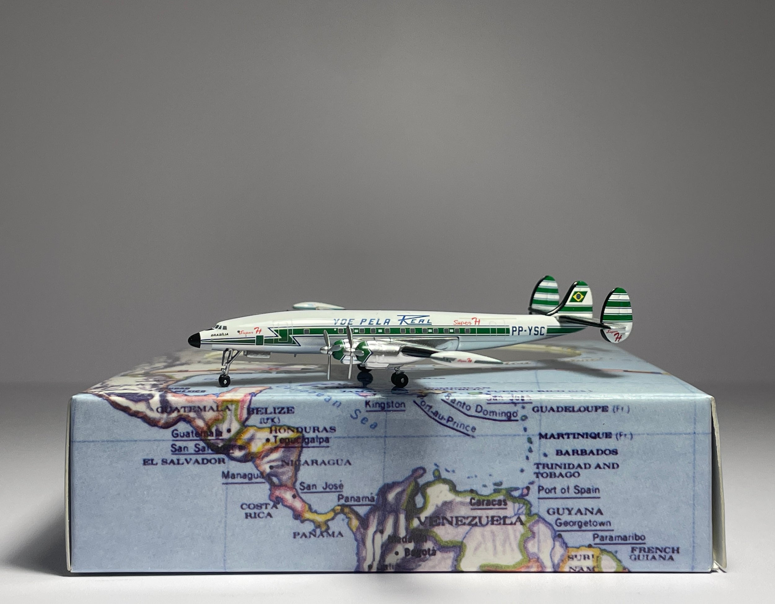Aeroclassics 1:400 Yoe Pela REAL Lockheed L-1049 PP-YSC ACPPYSC