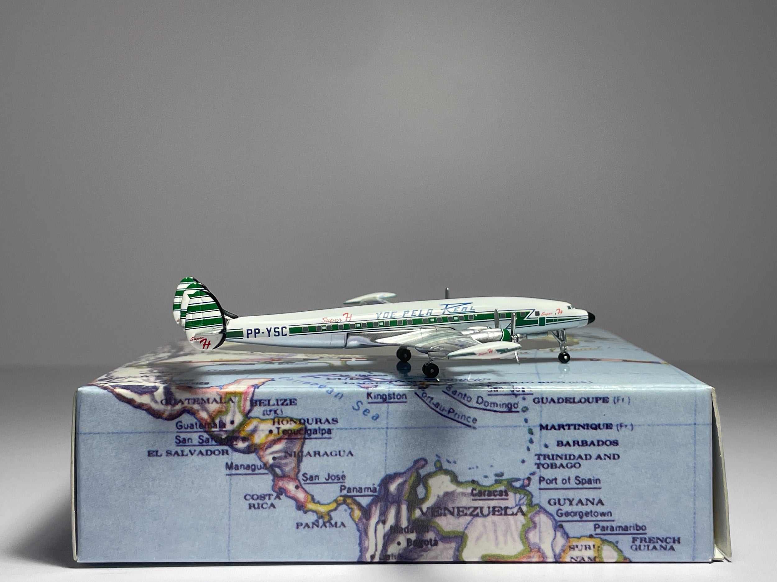 Aeroclassics 1:400 Yoe Pela REAL Lockheed L-1049 PP-YSC ACPPYSC