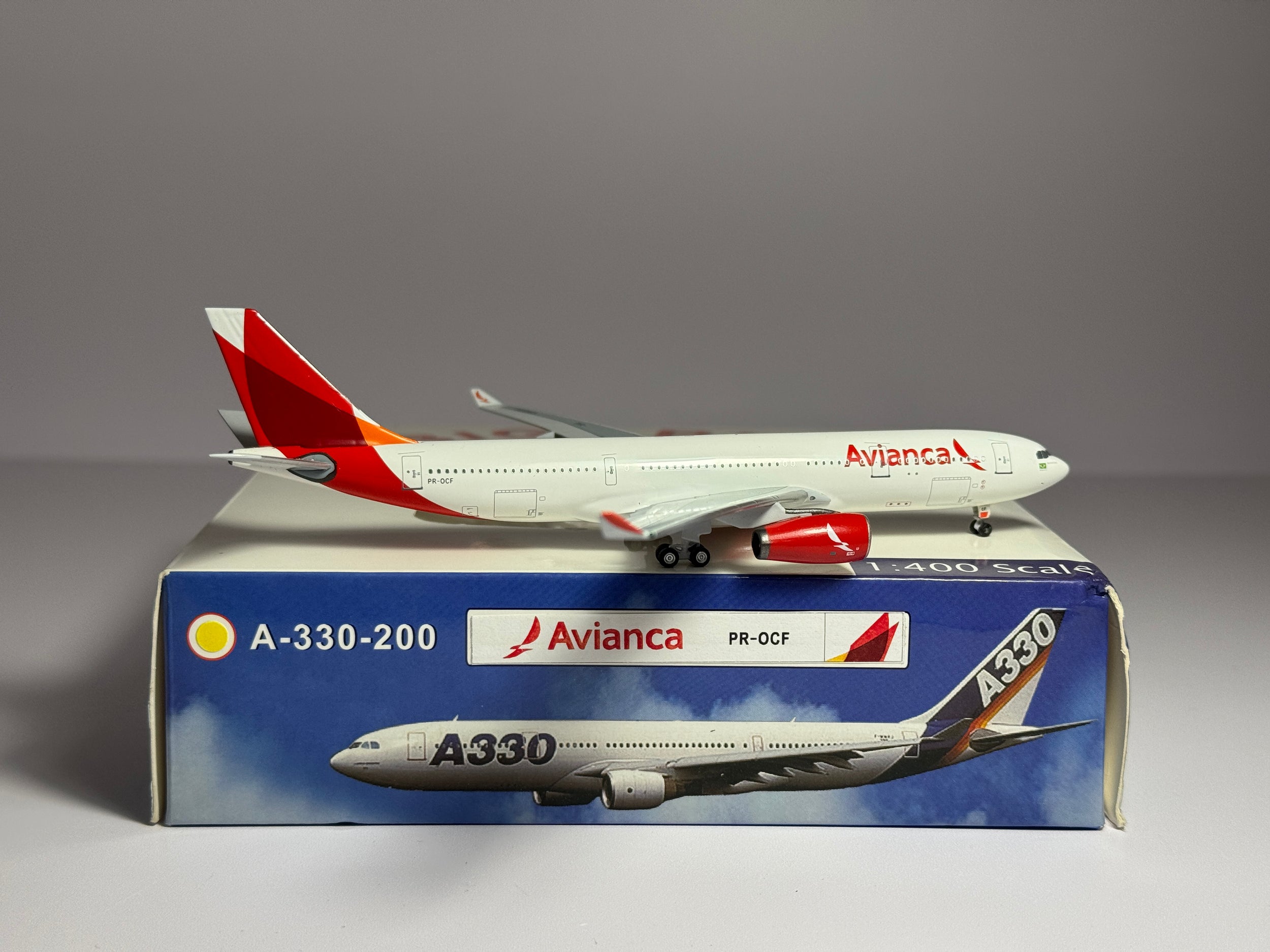 Aeroclassics 1:400 Avianca Brasil Airbus A330-300 PR-OCF new colors ACPROCF
