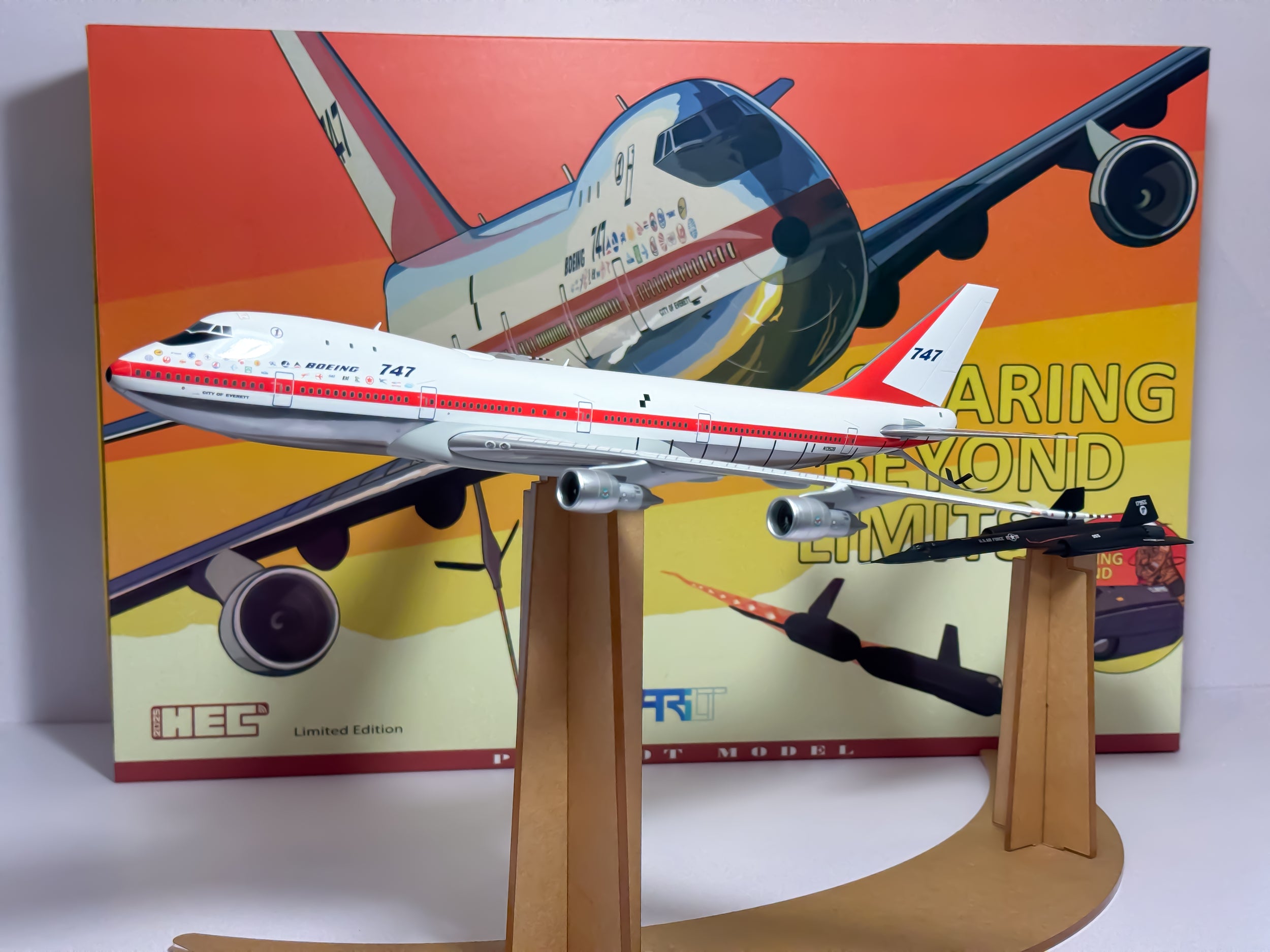 Boeing House Boeing 747-100 (KC-33 Tanker) 1:200 Patriot Model N1352B (PT-200-007)