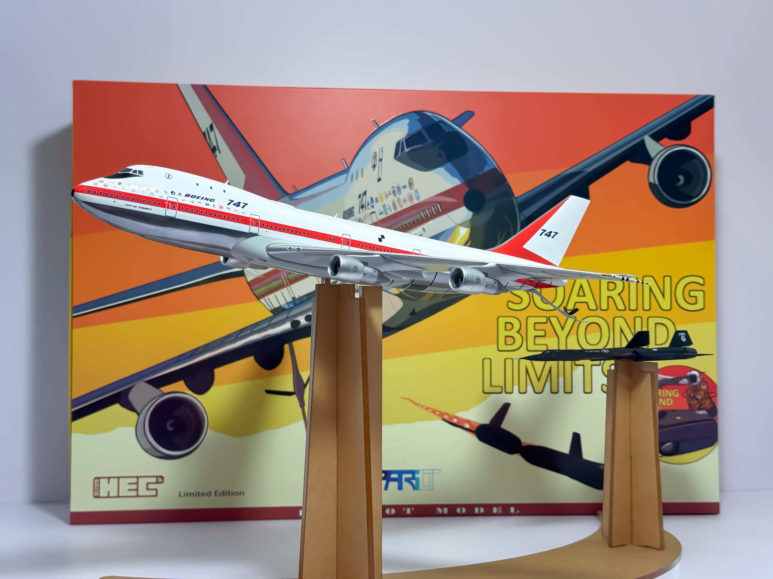 Boeing House Boeing 747-100 (KC-33 Tanker) 1:200 Patriot Model N1352B (PT-200-007)