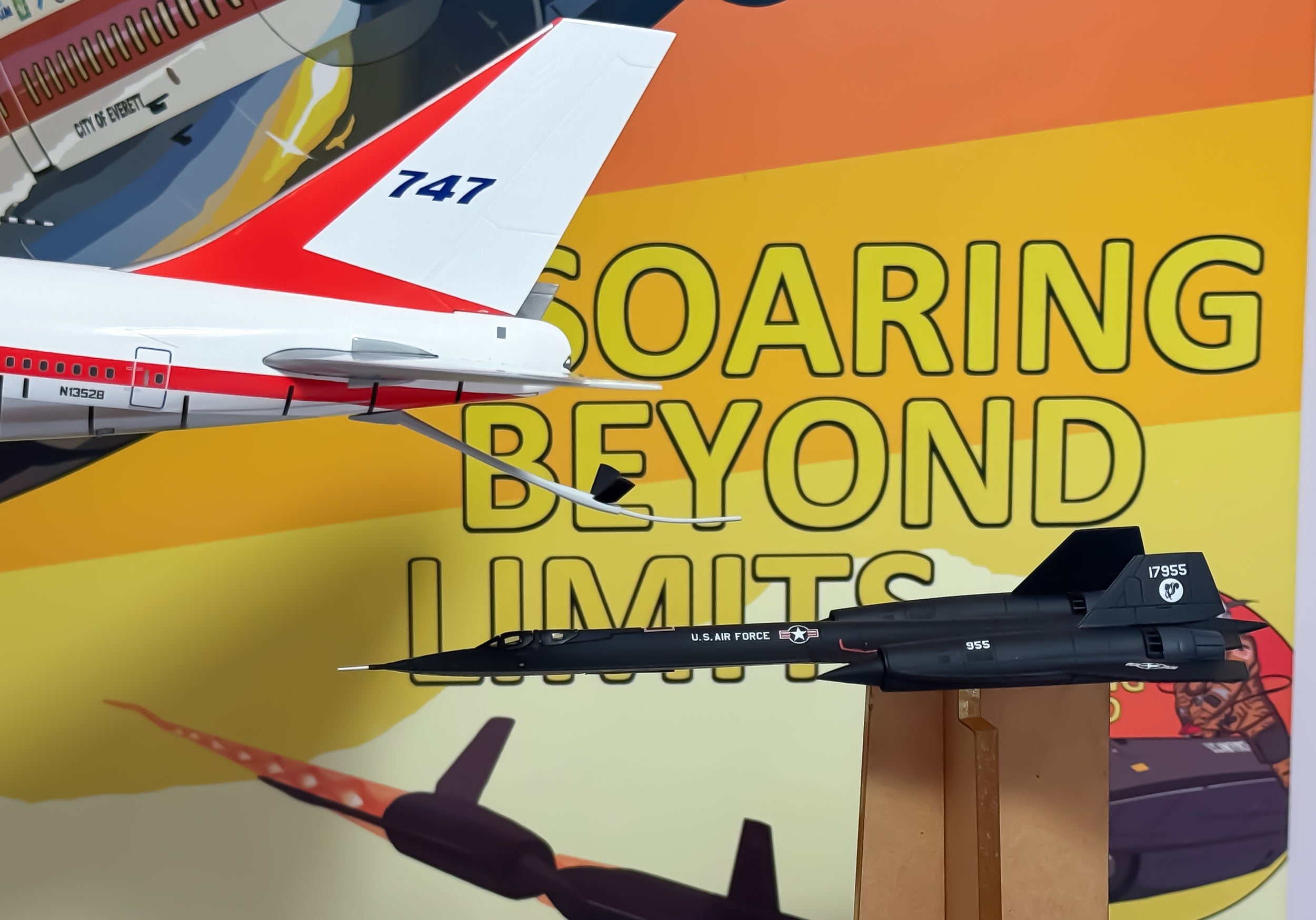 Boeing House Boeing 747-100 (KC-33 Tanker) 1:200 Patriot Model N1352B (PT-200-007)