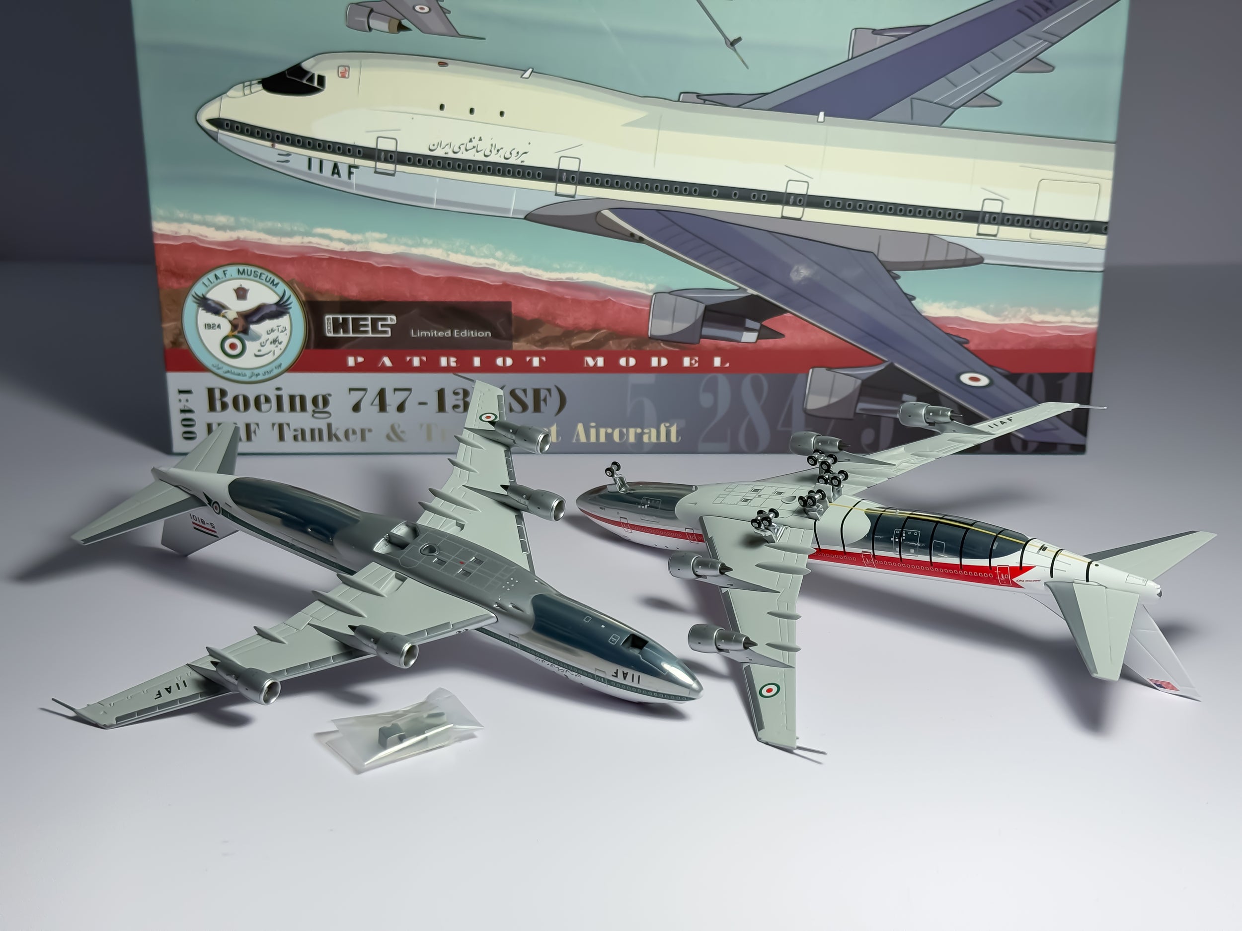 Imperial Iranian Air Force Boeing 747-100F 1:400 Patriot Models 5-284 & 5-8101 (PT-400-017)