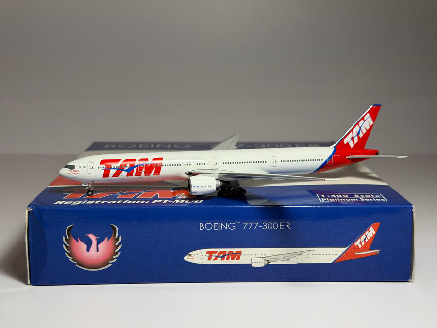Phoenix Model 1:400 TAM Boeing 777-300ER PT-MUD PH410620
