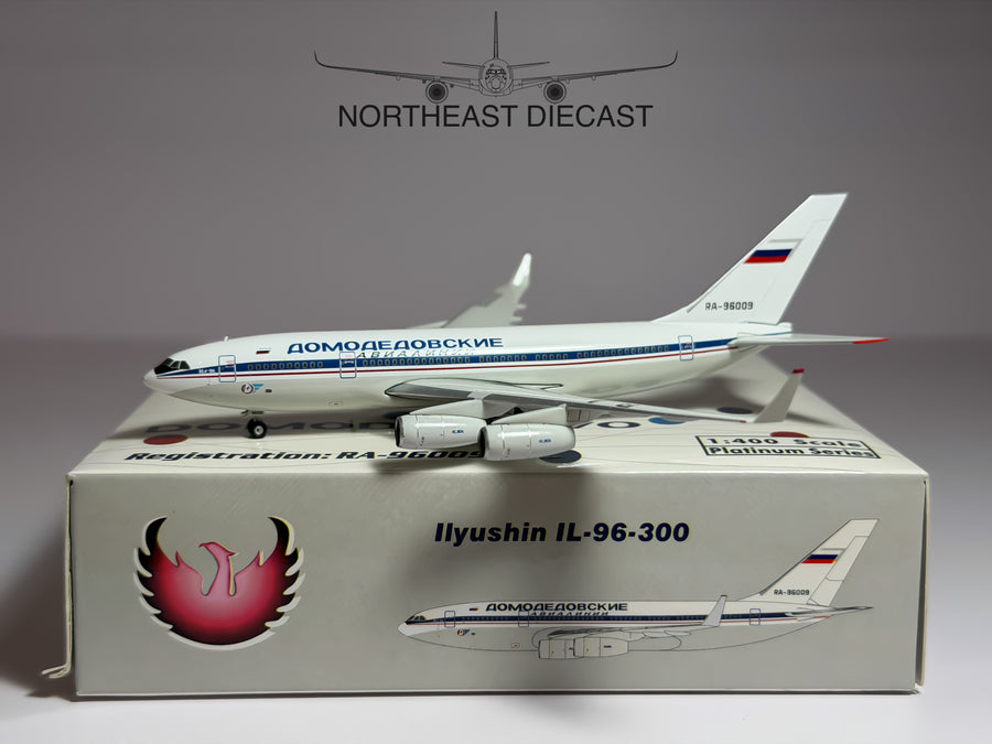 Domodedovo Ilyushin IL-96 1:400 Phoenix RA-96009 (PH4DMO826)