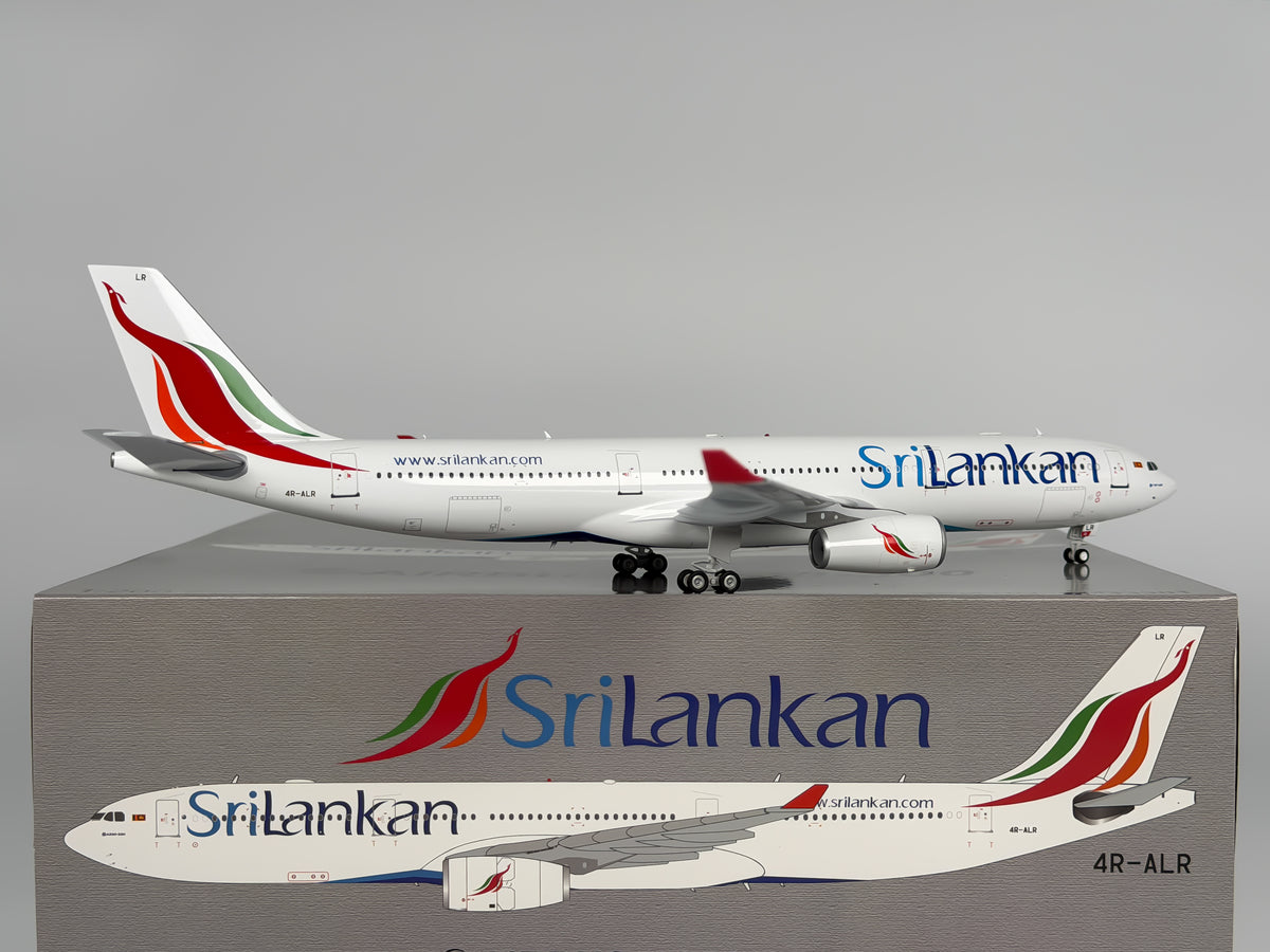 SriLankan Airlines Airbus A330-300 1:200 Retro Models 4R-ALR (RM33301)