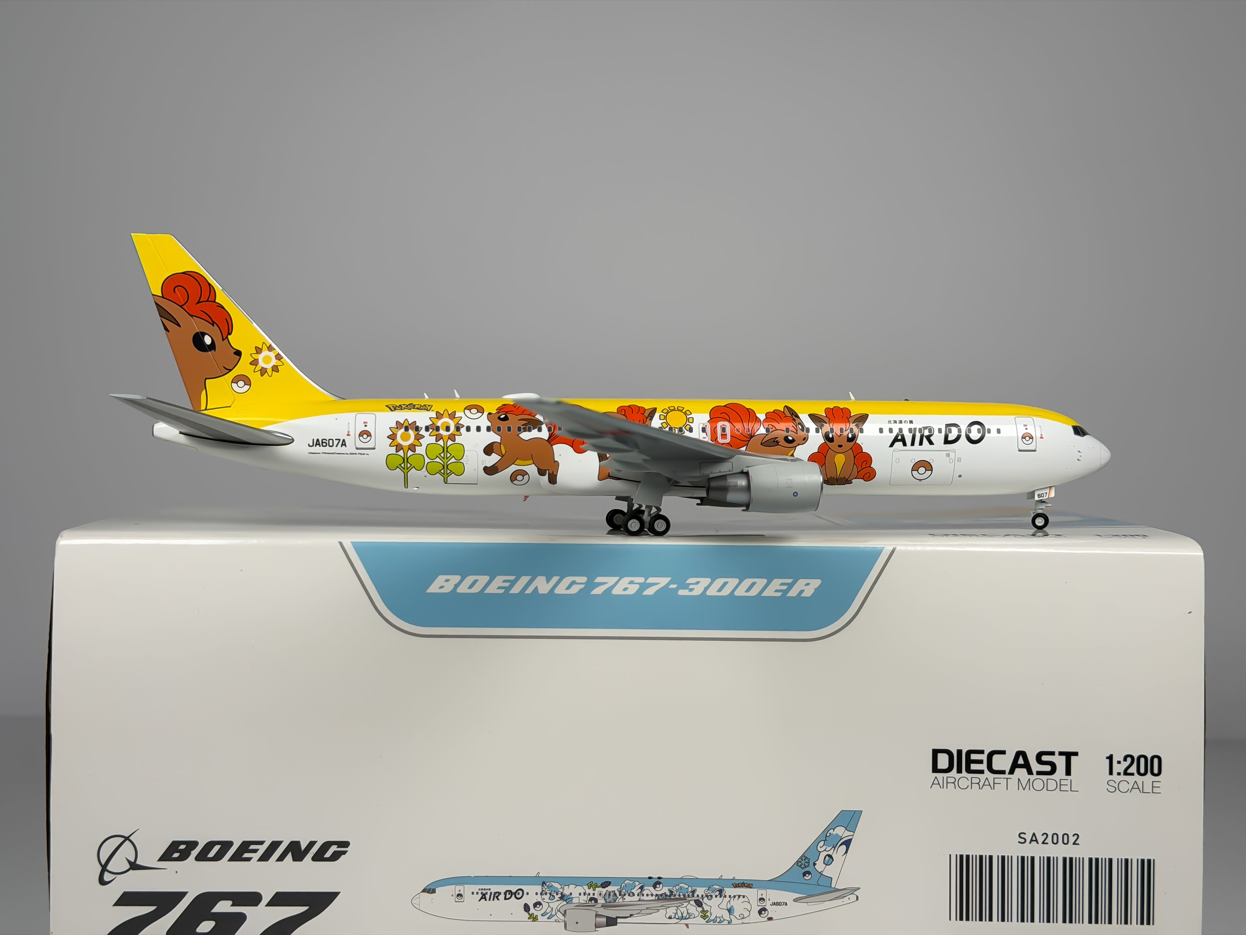 Air Do Boeing 767-300ER 1:200 JC Wings JA607A (SA2002)