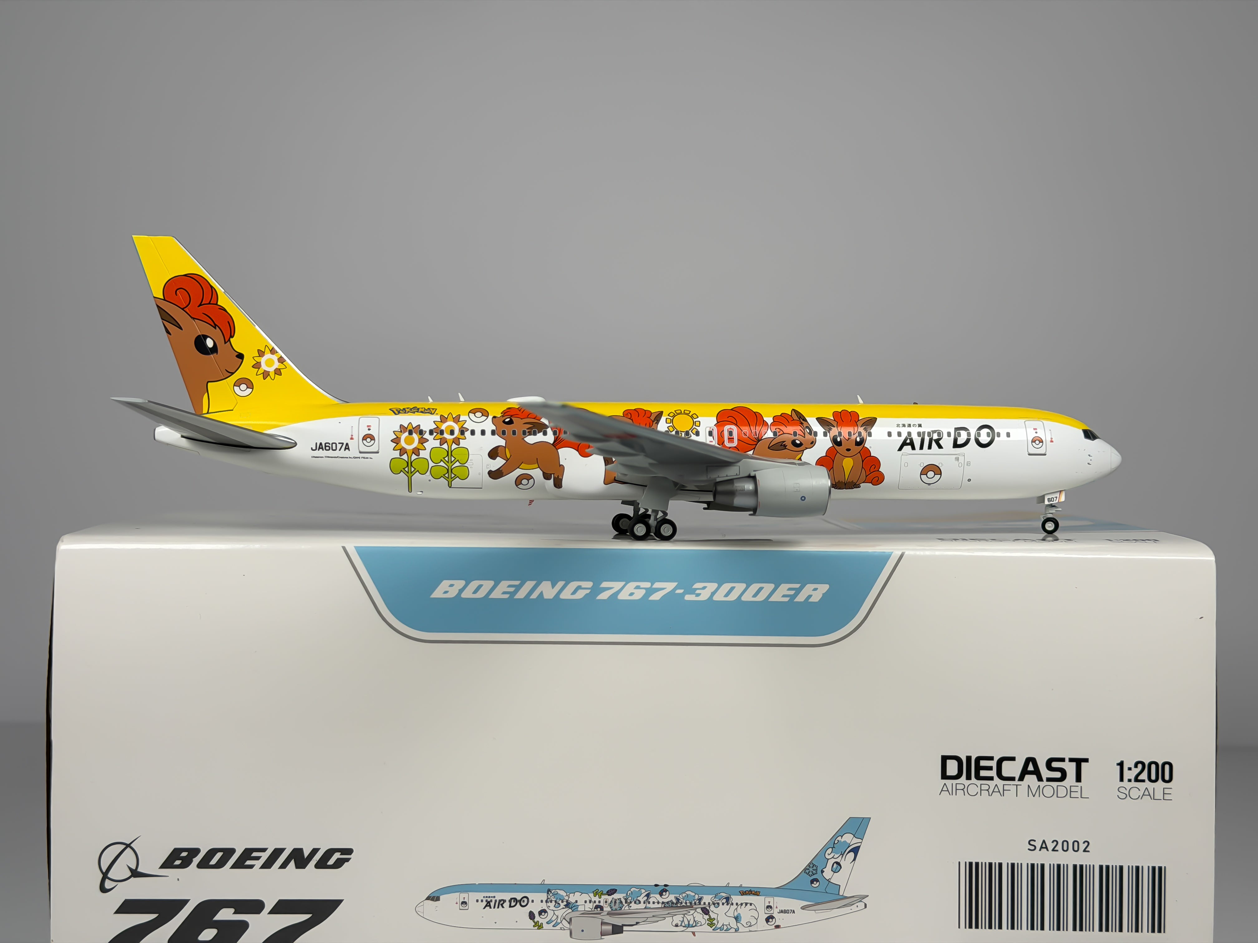Air Do Boeing 767-300ER 1:200 JC Wings JA607A (SA2002)