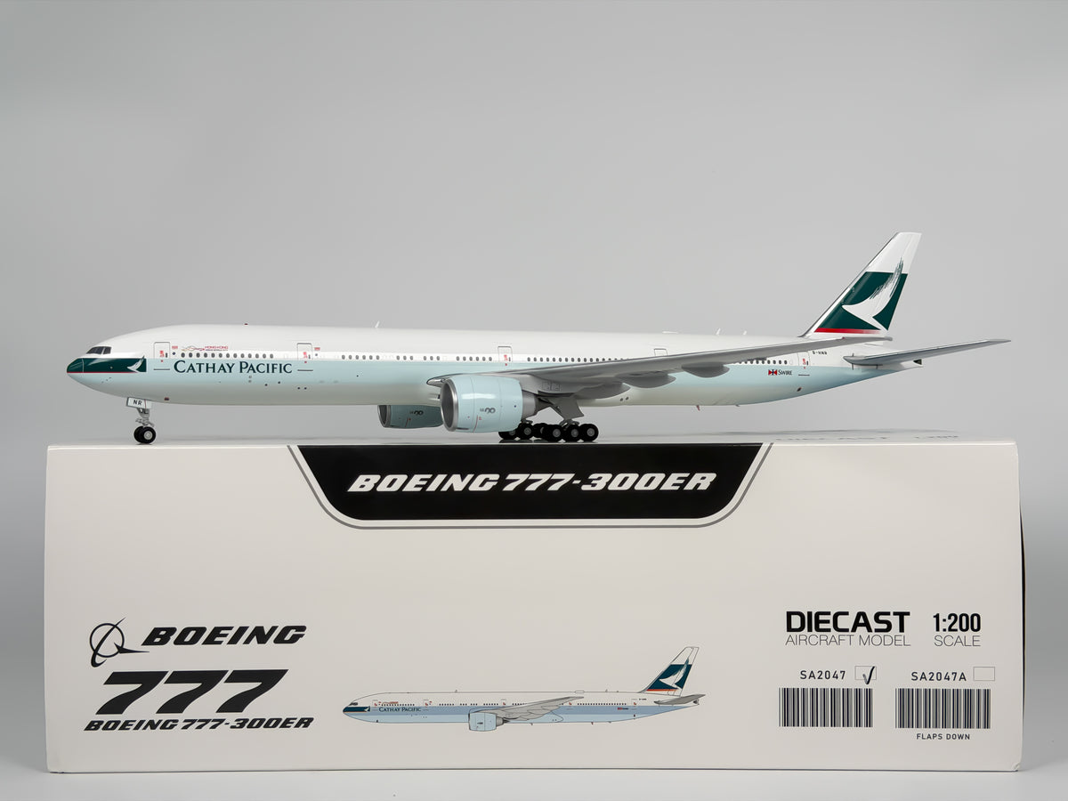 Cathay Pacific Boeing 777-300ER 1:200 JC Wings B-HNR (SA2047)