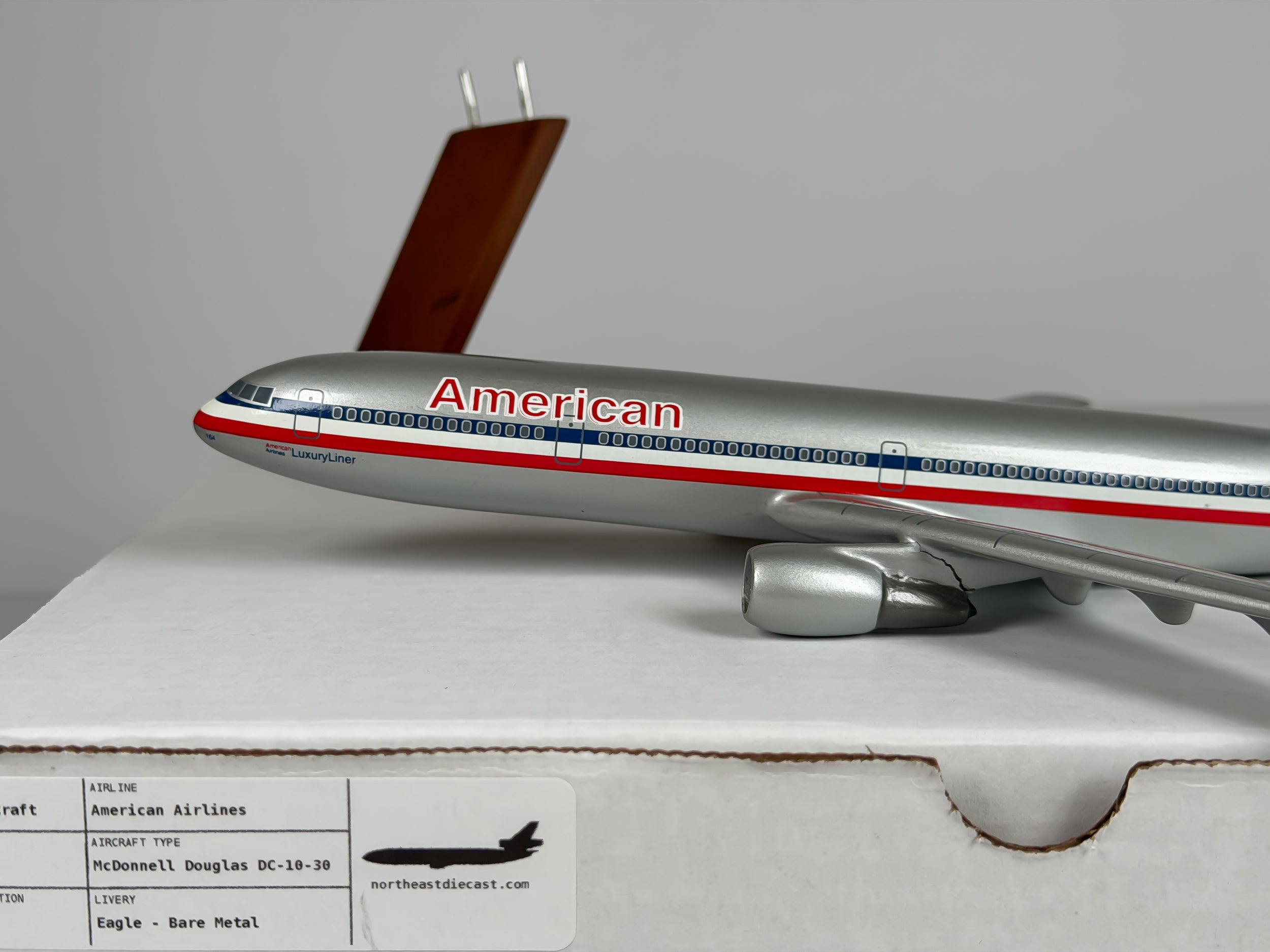 1:200 American Airlines McDonnell Douglas DC-10-30 (N164AA) - Eagle - Bare Metal | Scale Craft