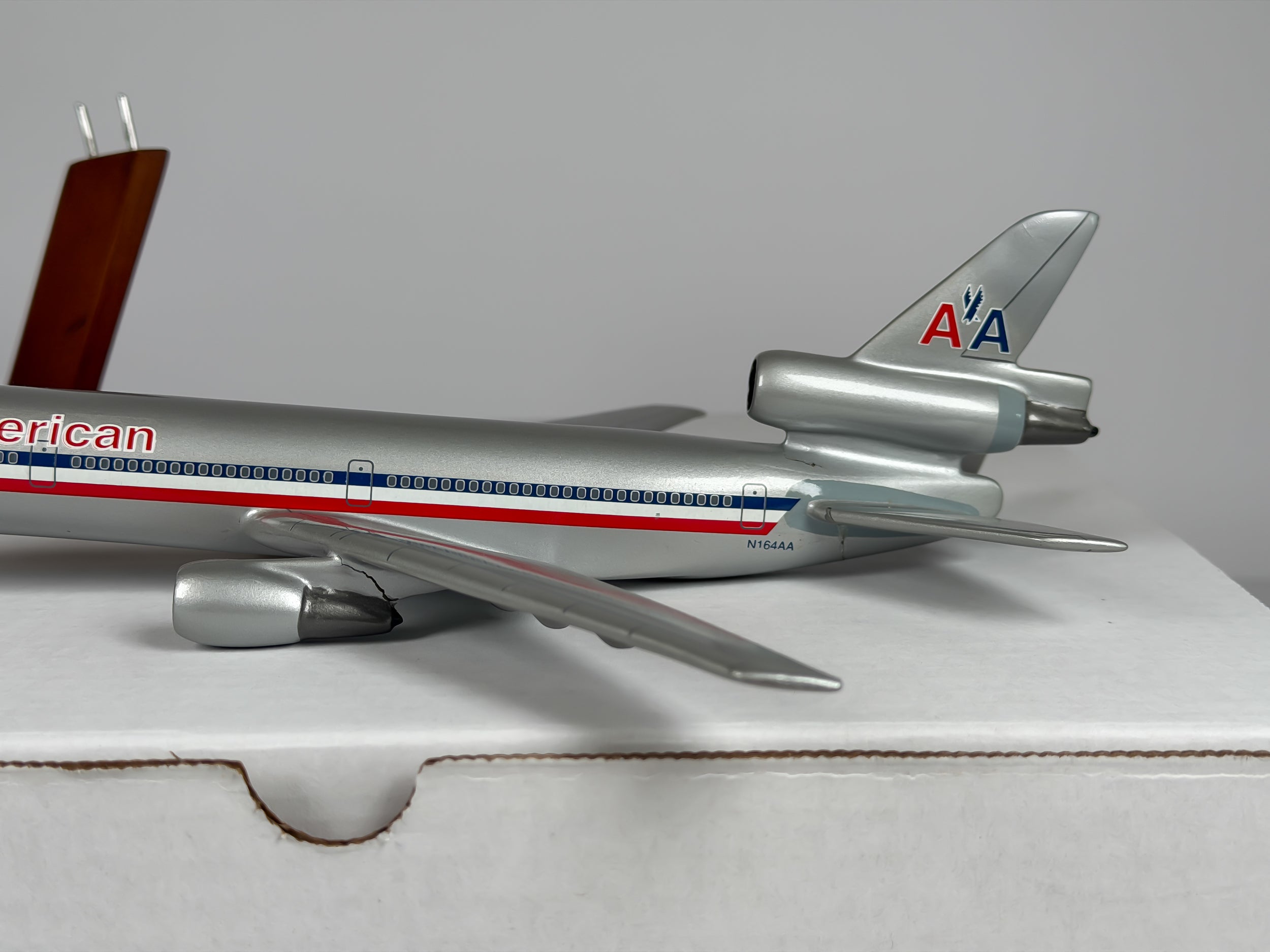 1:200 American Airlines McDonnell Douglas DC-10-30 (N164AA) - Eagle - Bare Metal | Scale Craft