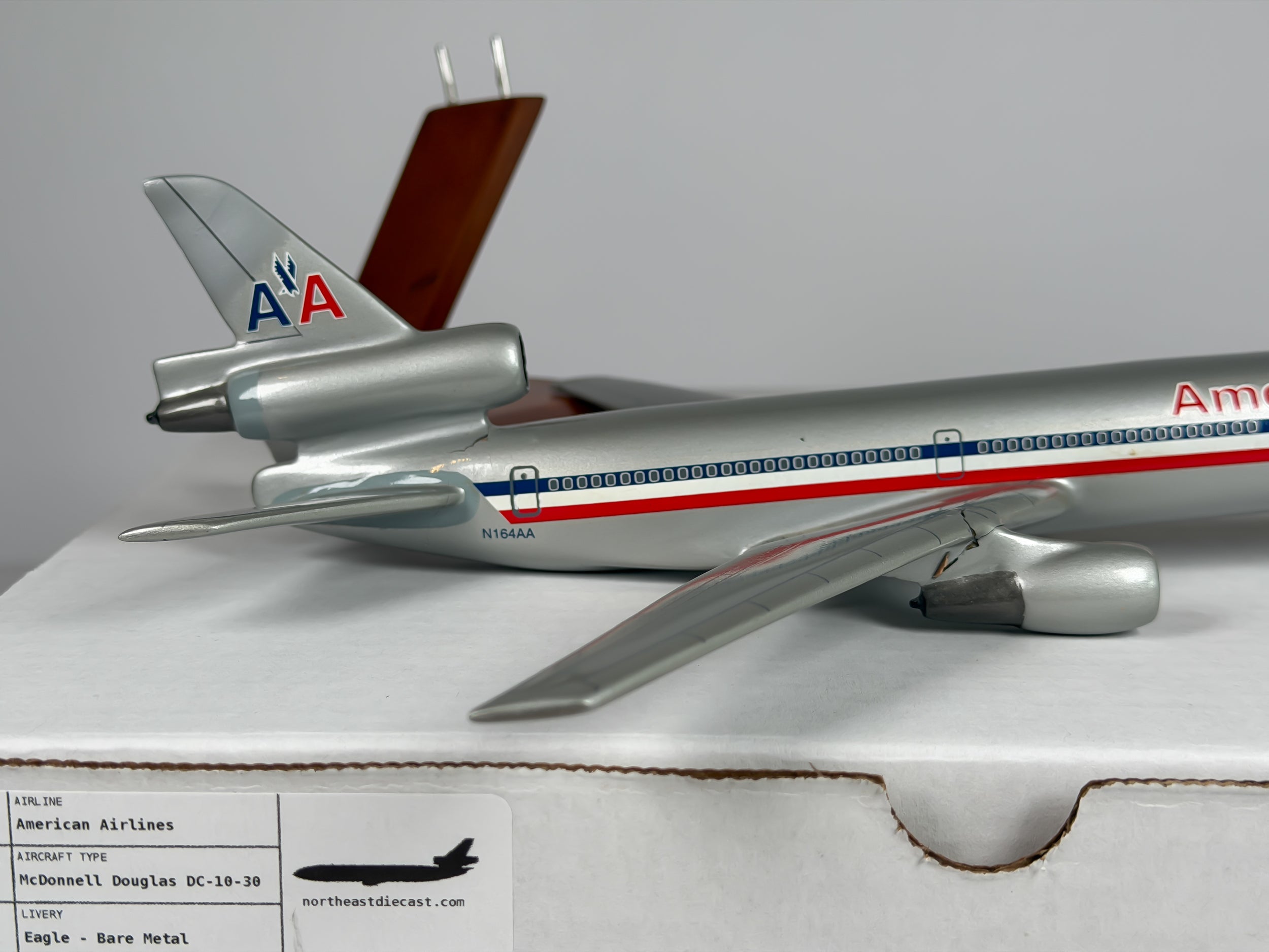 1:200 American Airlines McDonnell Douglas DC-10-30 (N164AA) - Eagle - Bare Metal | Scale Craft