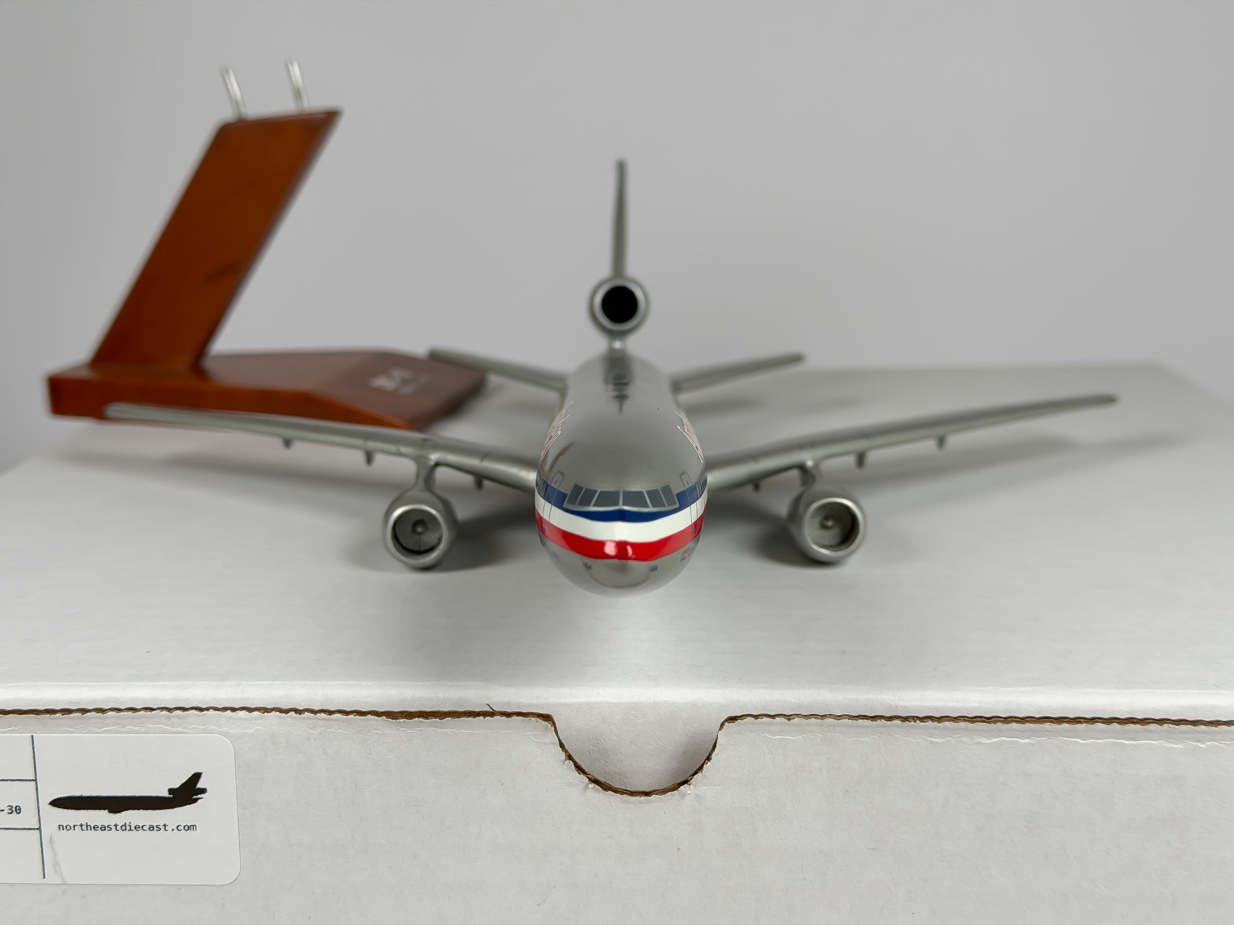 1:200 American Airlines McDonnell Douglas DC-10-30 (N164AA) - Eagle - Bare Metal | Scale Craft