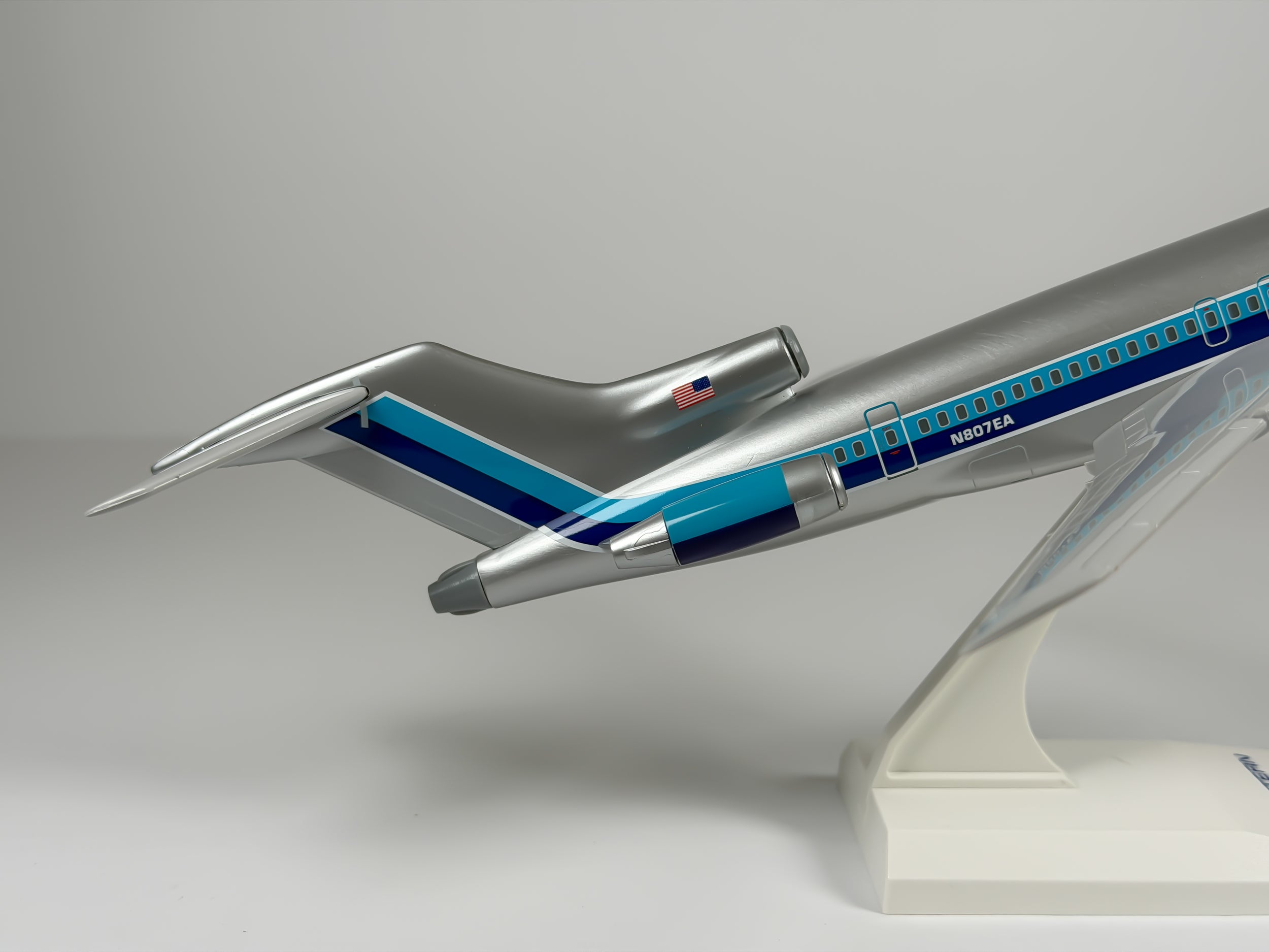 1:150 Eastern Air Lines Boeing 727-200 (N807EA) - Grey Hockey Stick | Sky Marks