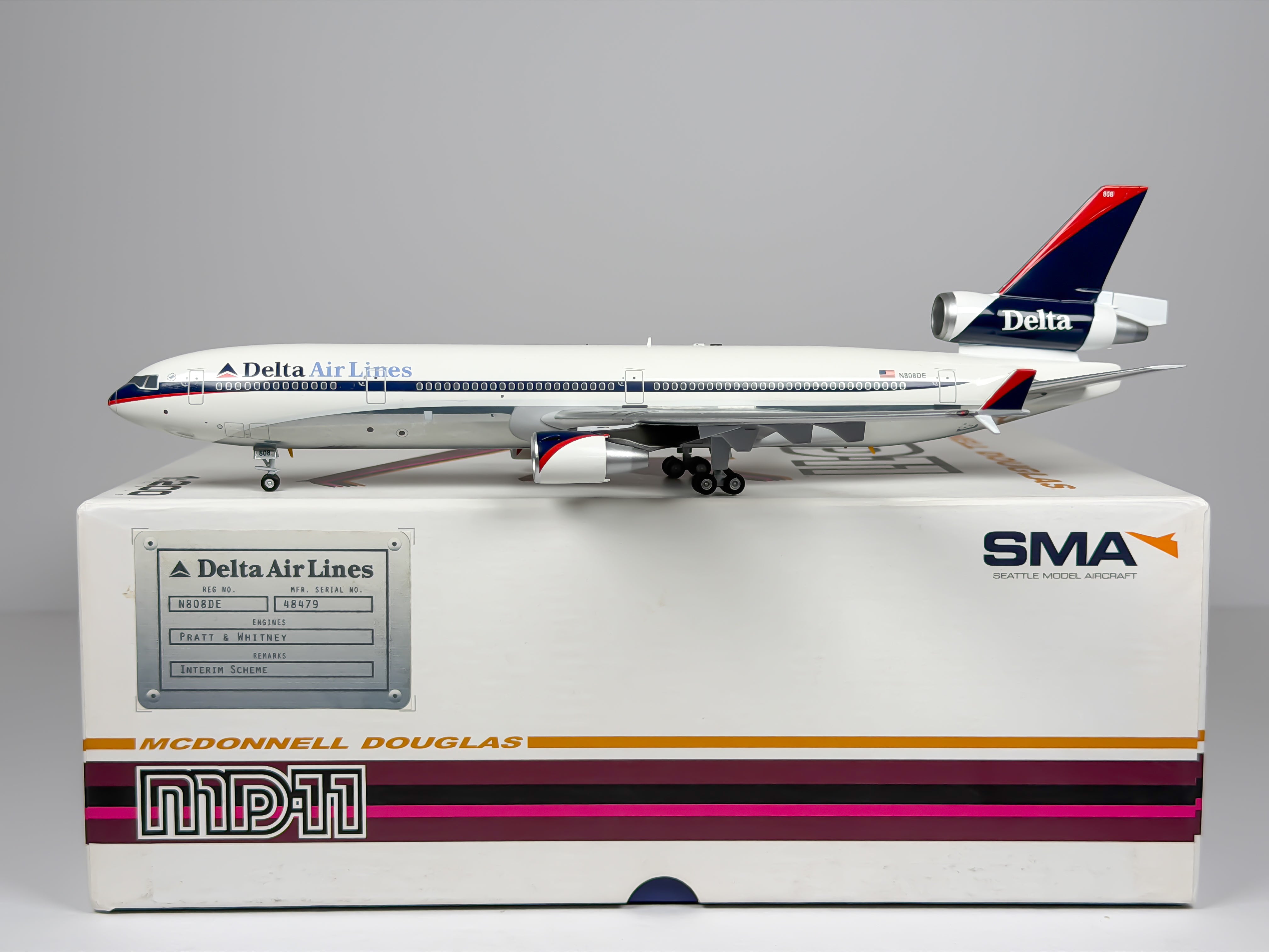 Delta Air Lines McDonnell Douglas MD-11 1:200 SMAC N808DE (SM2-001-006-04)