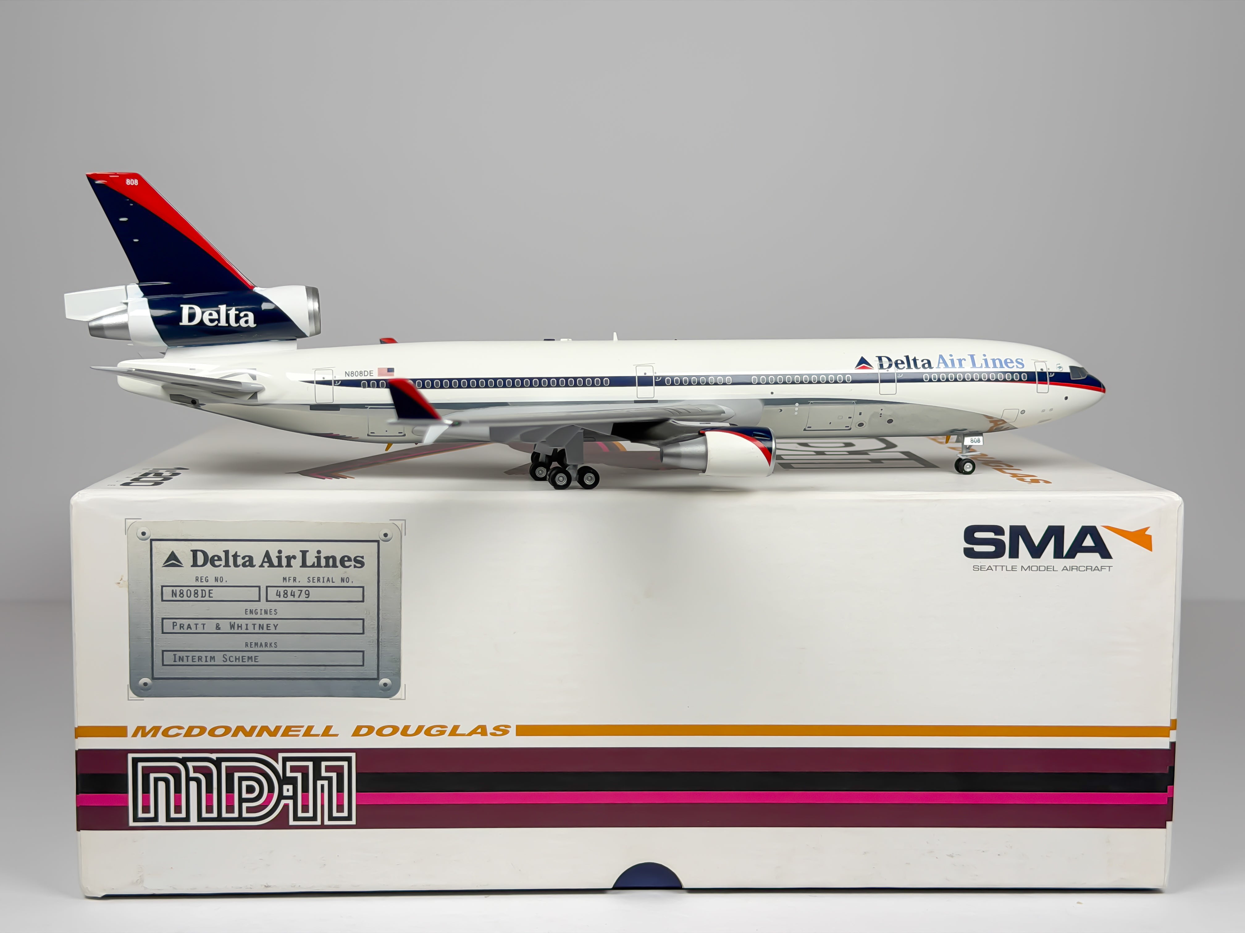 Delta Air Lines McDonnell Douglas MD-11 1:200 SMAC N808DE (SM2-001-006-04)