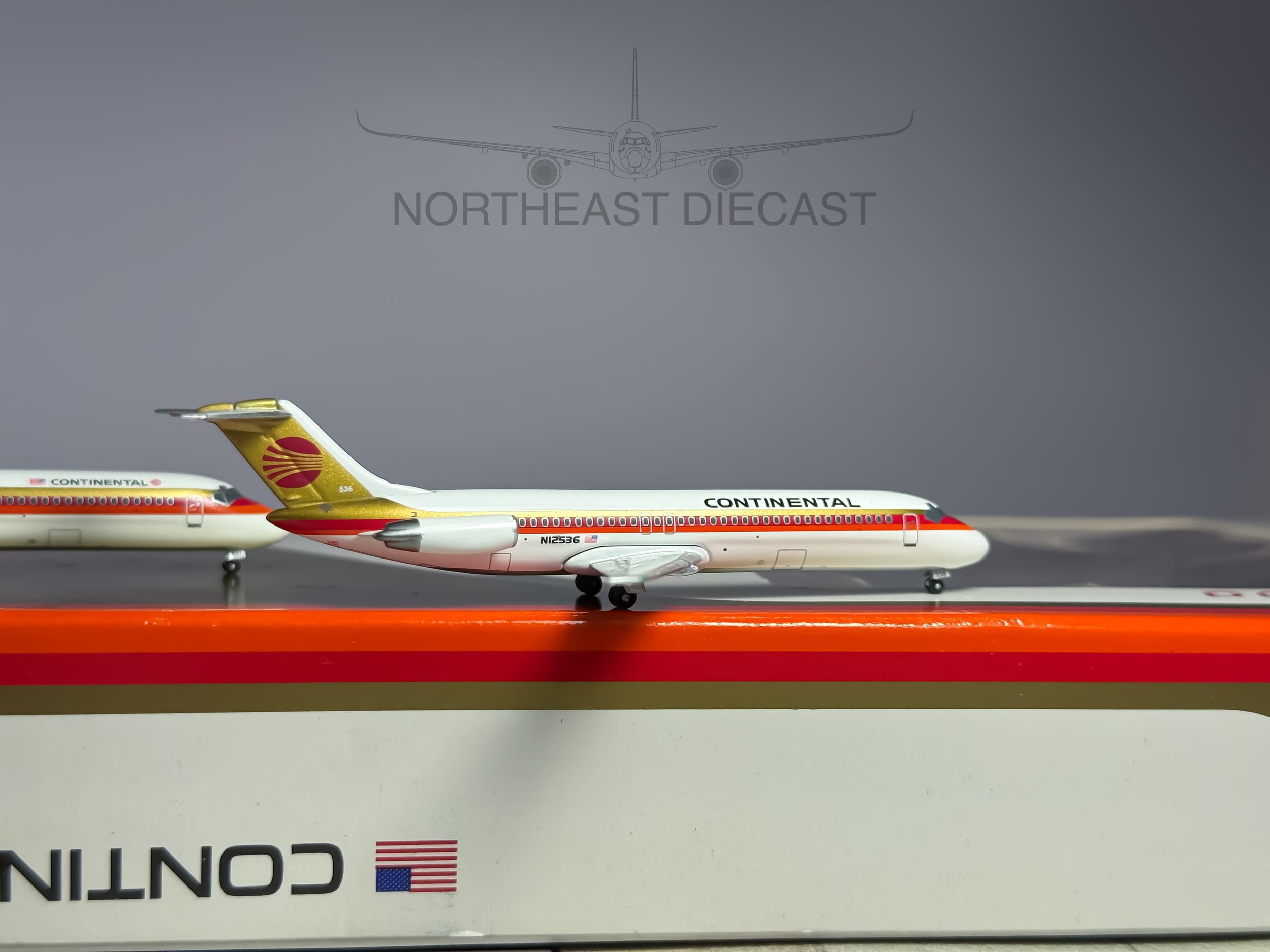 Continental Airlines Douglas DC-9-30 1:400 SMAC N521TX & N12536 (SMA040301)