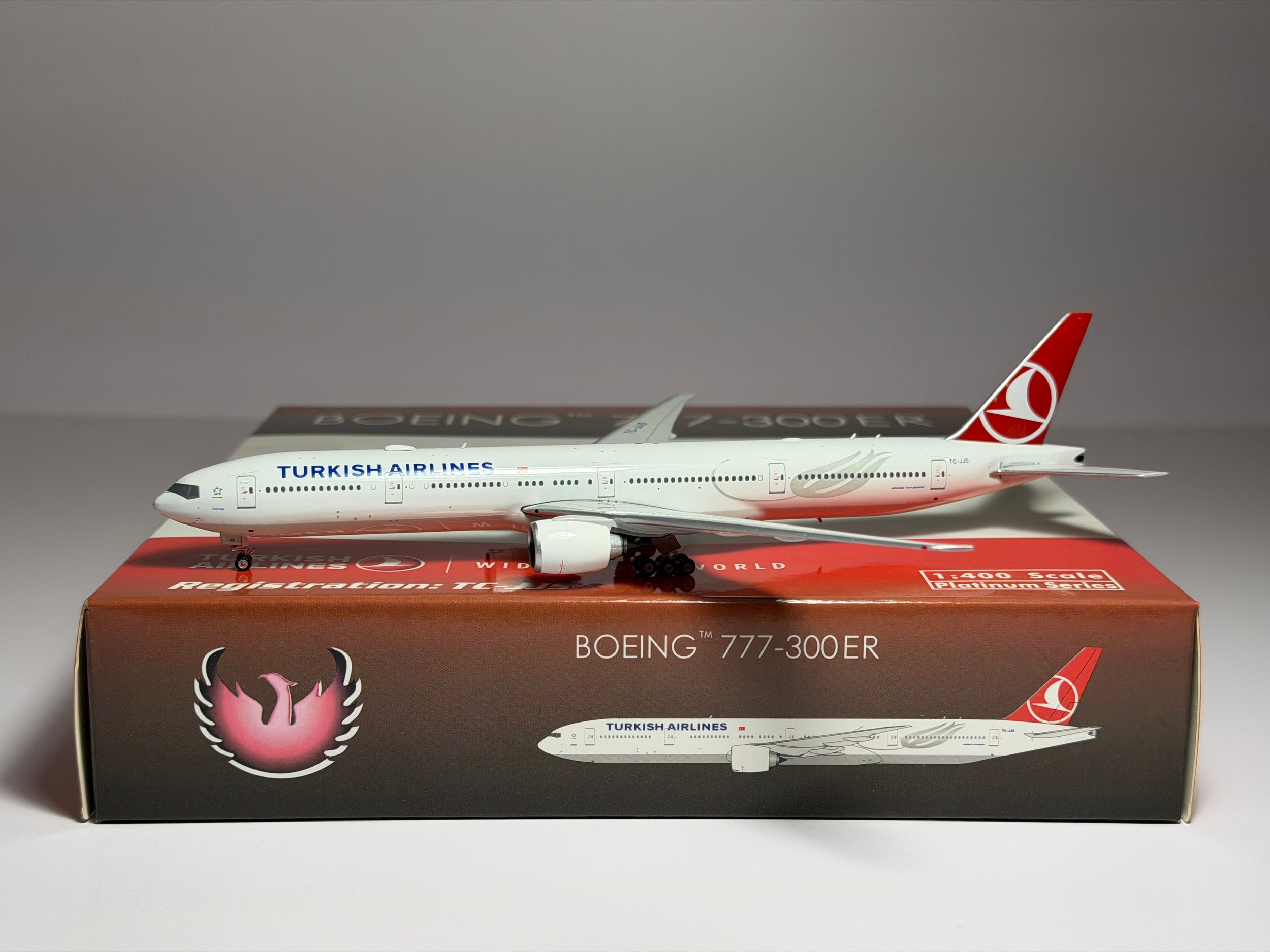 Phoenix Model 1:400 Turkish Airlines Boeing 777-300ER TC-JJS PH411126