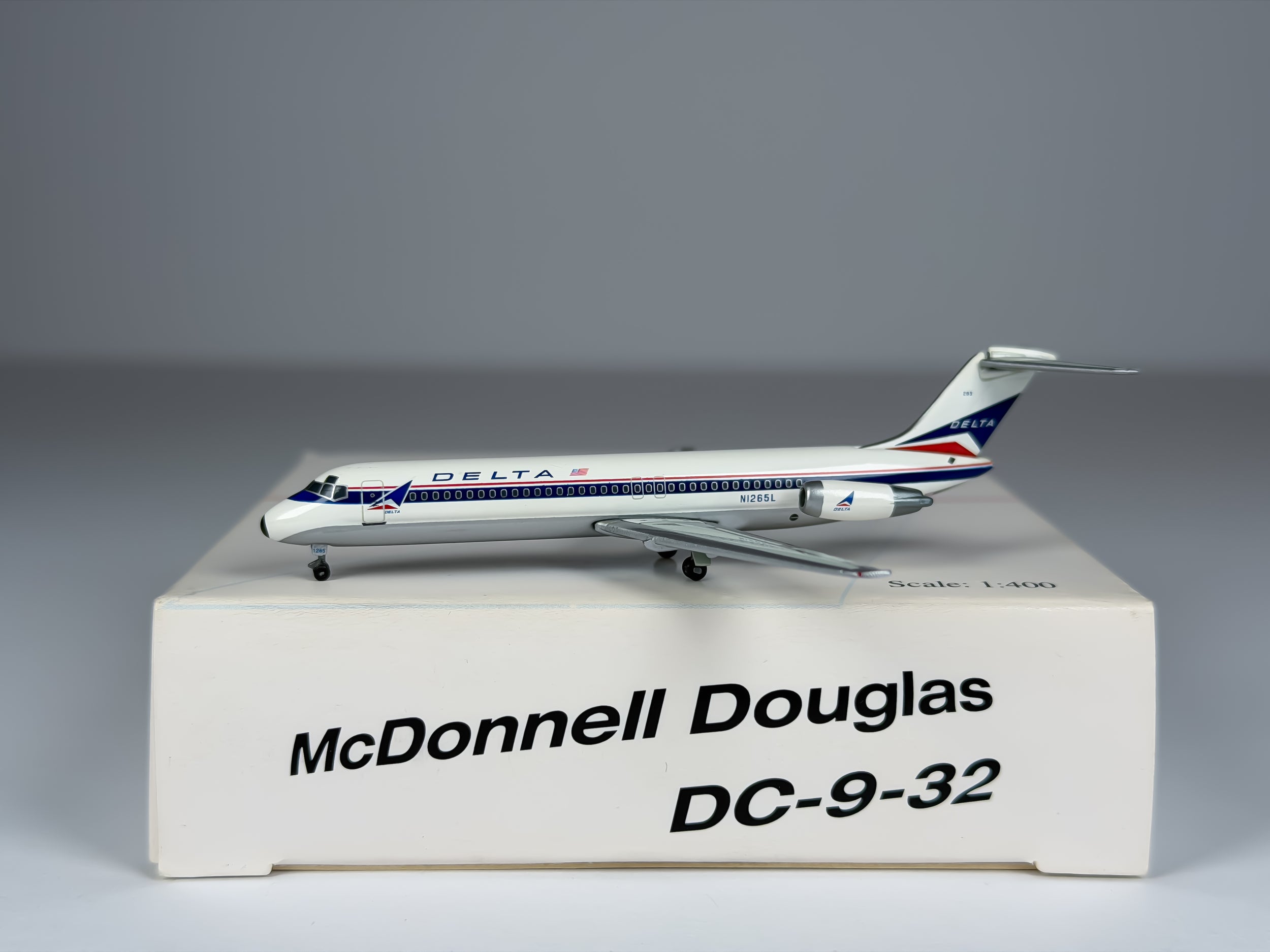 Delta Air Lines Douglas DC-9-30 1:400 Tucano Line N1265L (TC4N1265L)
