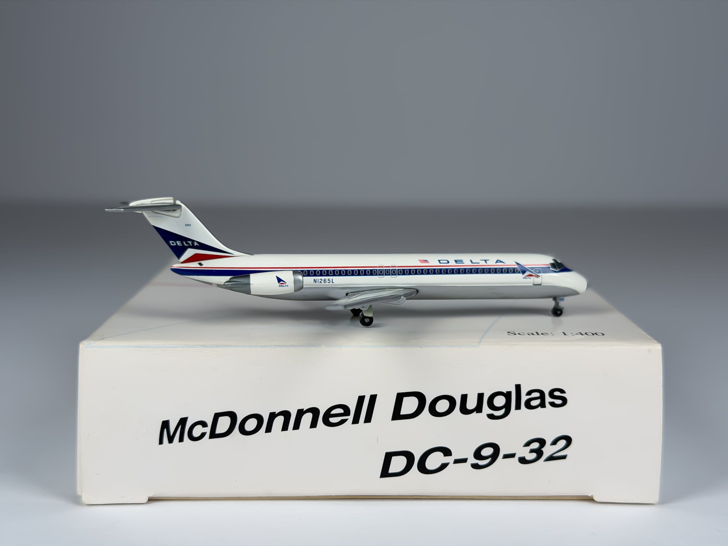 Delta Air Lines Douglas DC-9-30 1:400 Tucano Line N1265L (TC4N1265L)