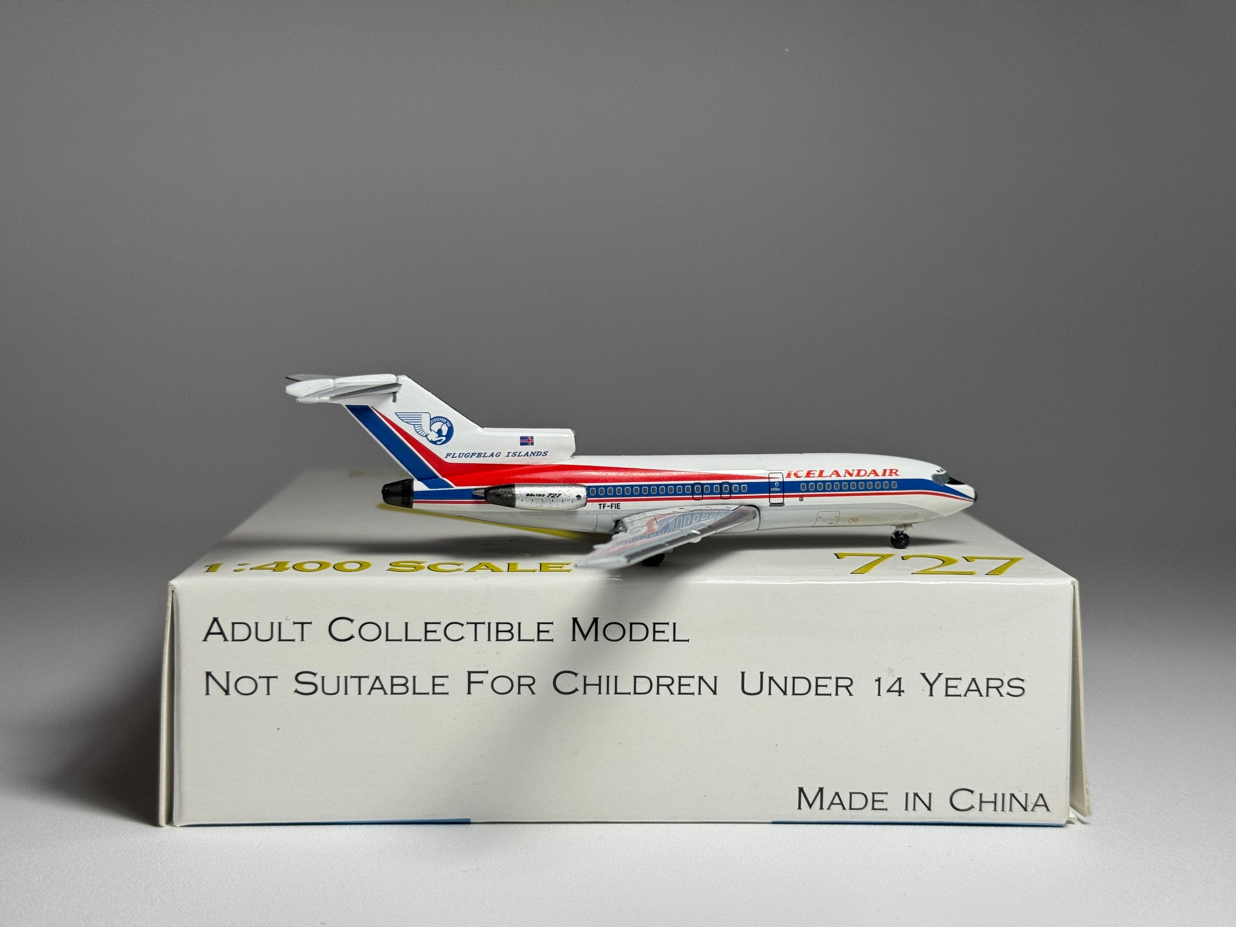 Aeroclassics 1:400 Icelandair Boeing 727-100 TF-FIE 1960s AC419814