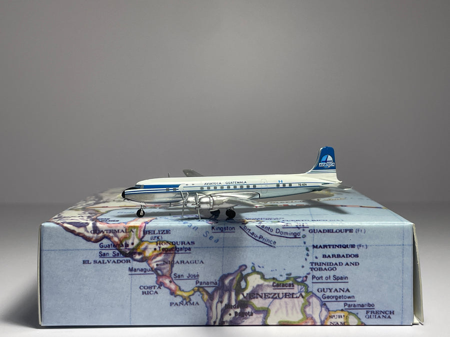 Aeroclassics 1:400 Aviateca Guatemala Douglas DC-6 TG-ADA ACTGADA
