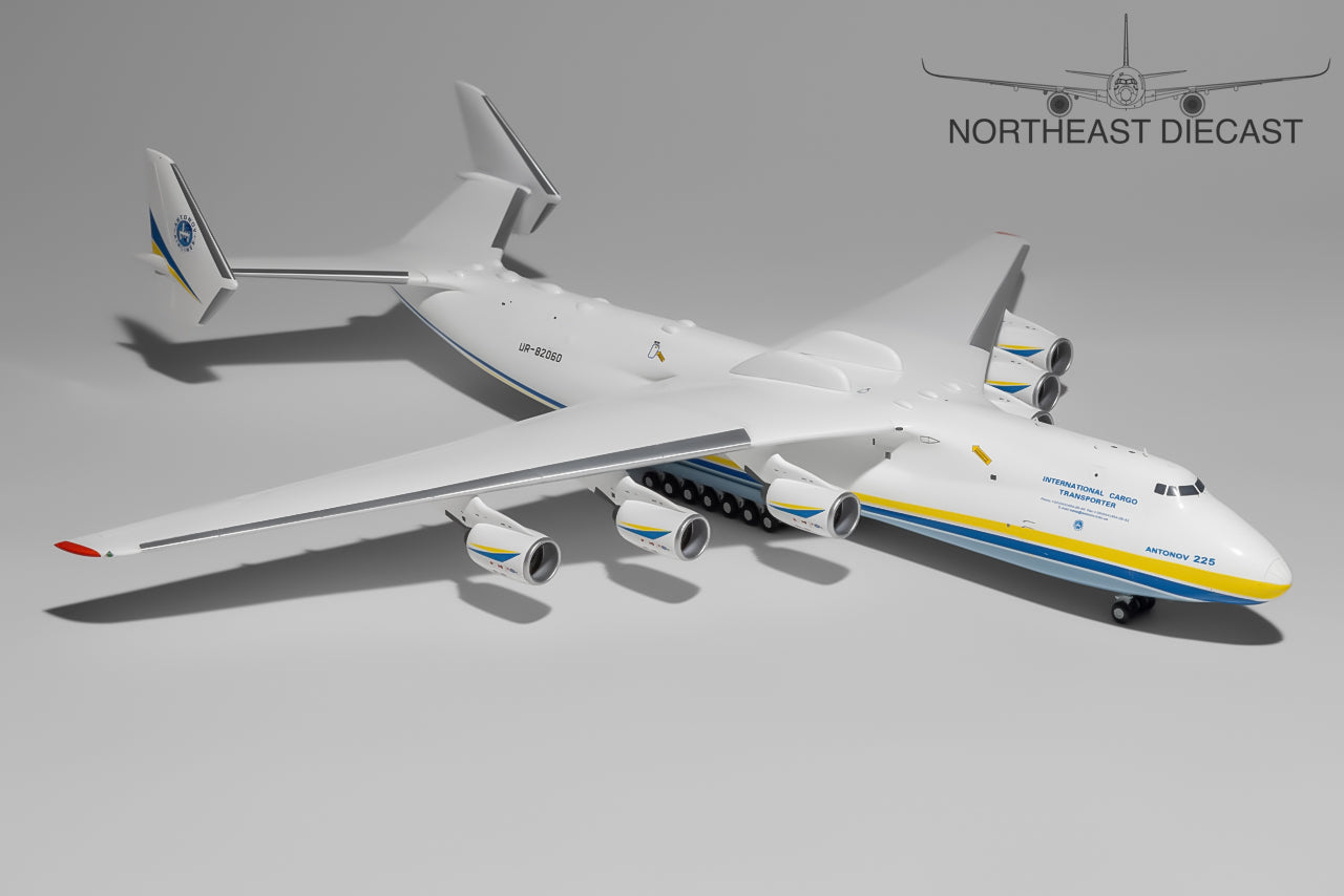 Antonov Ukraine Anotonov AN-225 1:200 Gemini Jets UR-82060 (G2ADB1225)