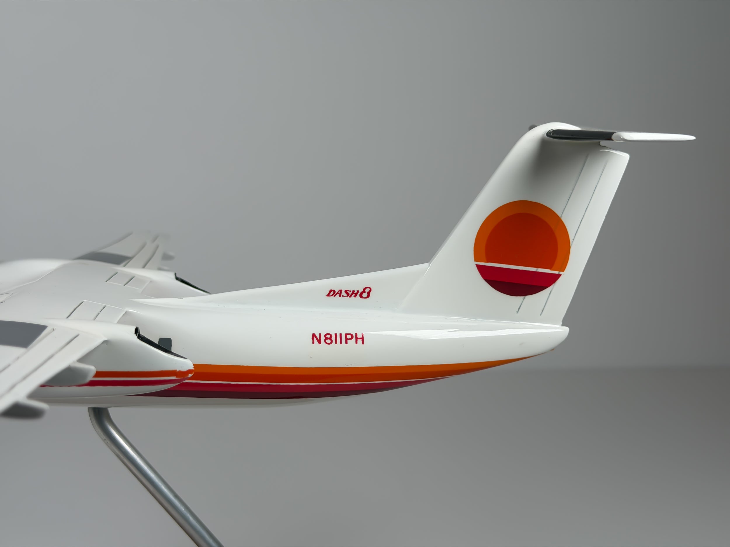1:72 Horizon Air De Havilland Q200 (DHC-8-200) (N811PH) - Sunset | Vogelaar Model