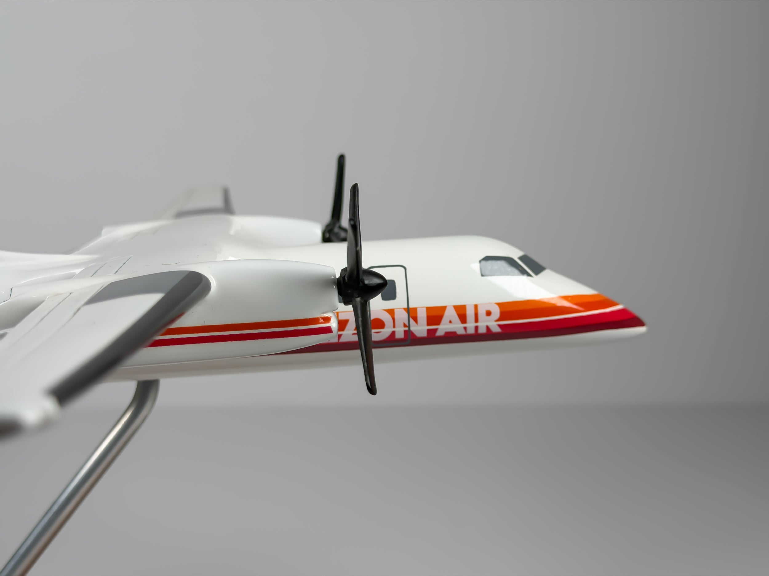 1:72 Horizon Air De Havilland Q200 (DHC-8-200) (N811PH) - Sunset | Vogelaar Model