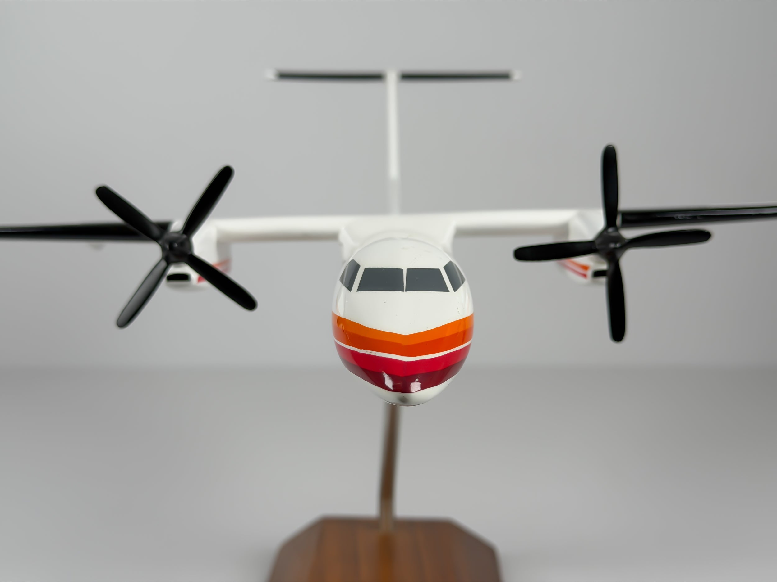 1:72 Horizon Air De Havilland Q200 (DHC-8-200) (N811PH) - Sunset | Vogelaar Model
