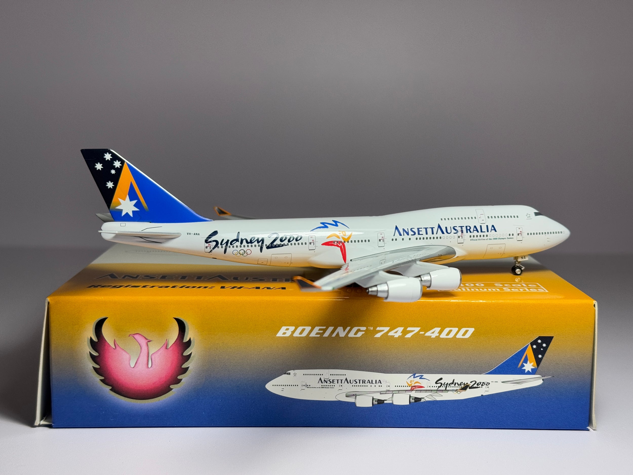 Phoenix Models 1:400 Ansett Australia Boeing 747-400 VH-ANA Sydney 2000 PH10301