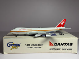 Gemini Jets 1:400 Qantas Airways Boeing 747-200 VH-EBA City of Canberra GJQFA066