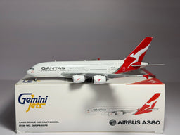Gemini Jets 1:400 Qantas Airways Airbus A380-800 VH-OQB Silver Roo GJQFA2075