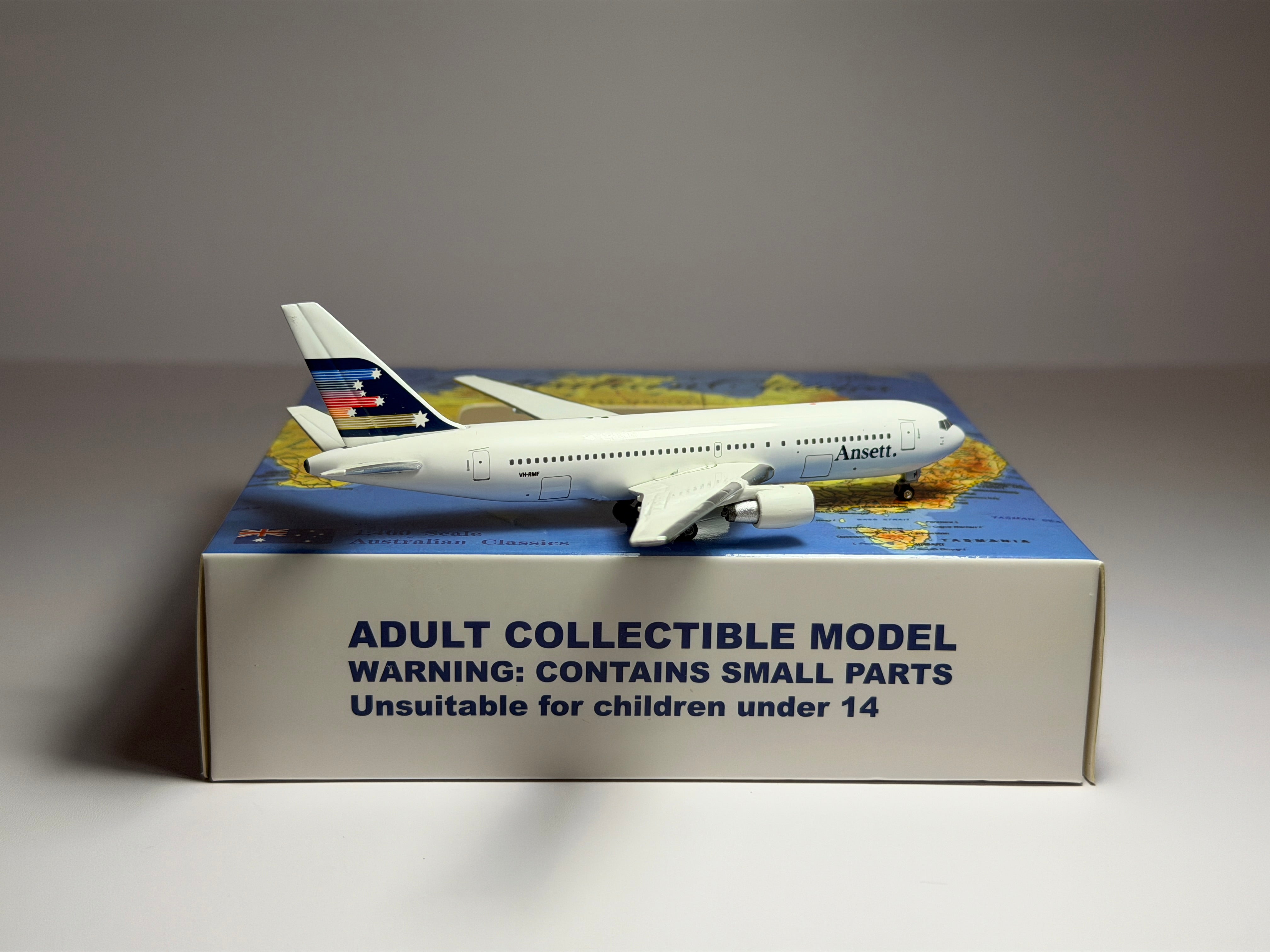 Ansett Australia Boeing 767-200 1:400 Aeroclassics VH-RMF (AC419651)