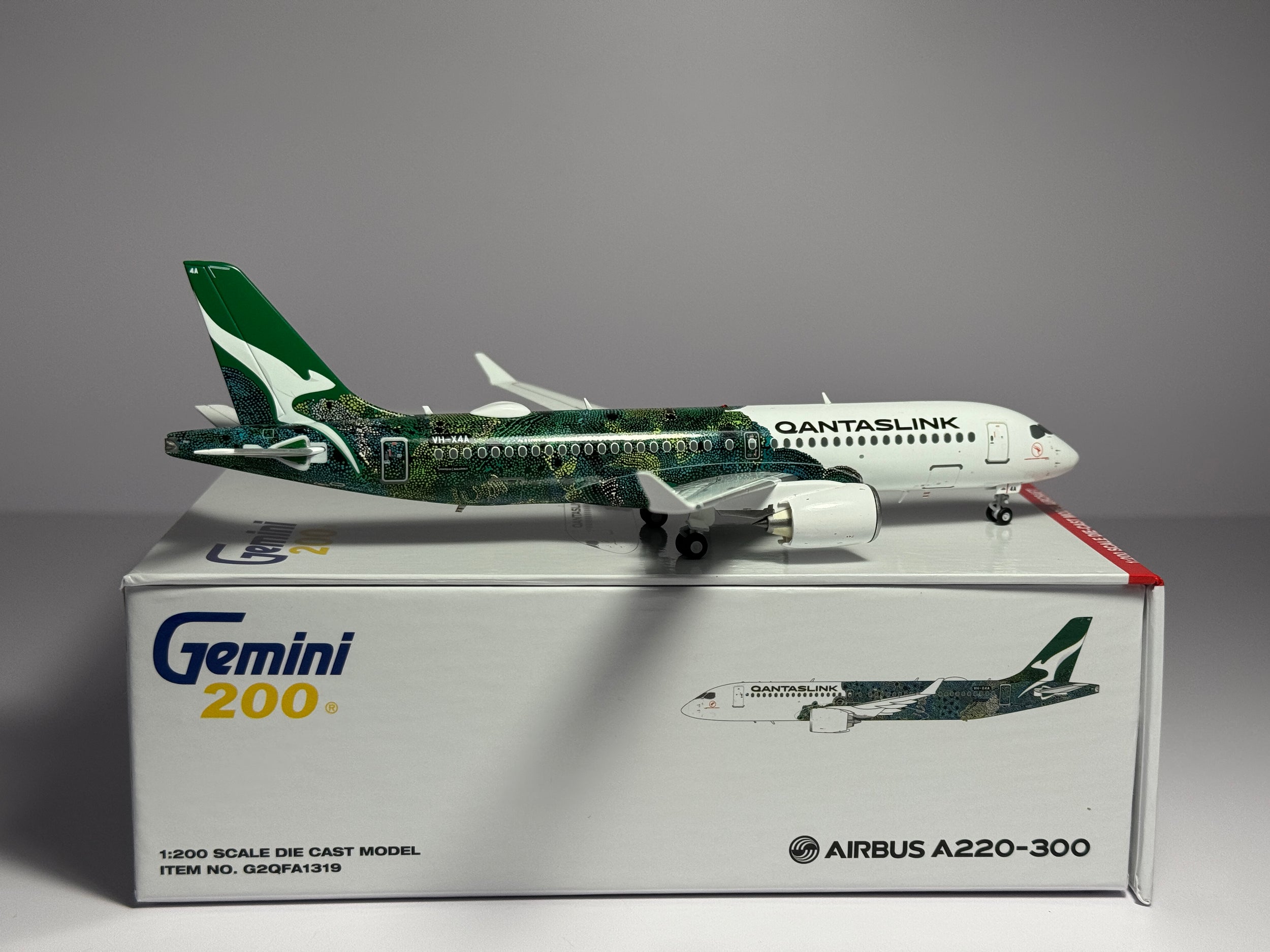 Gemini Jets 1:200 QantasLink Airbus A220-300 VH-X4A "Minyma Kutjara Tjukurpa" G2QFA1319