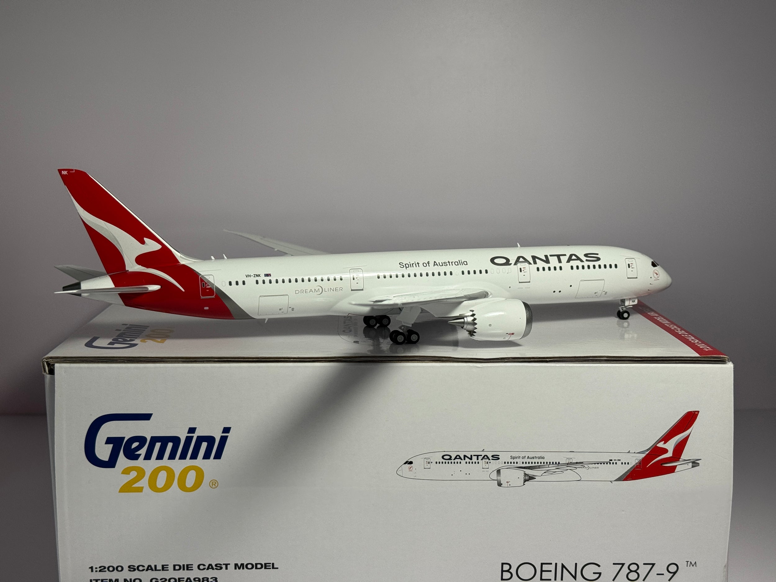 Gemini Jets 1:200 Qantas Airways Boeing 787-9 VH-ZNK Silver Roo G2QFA983