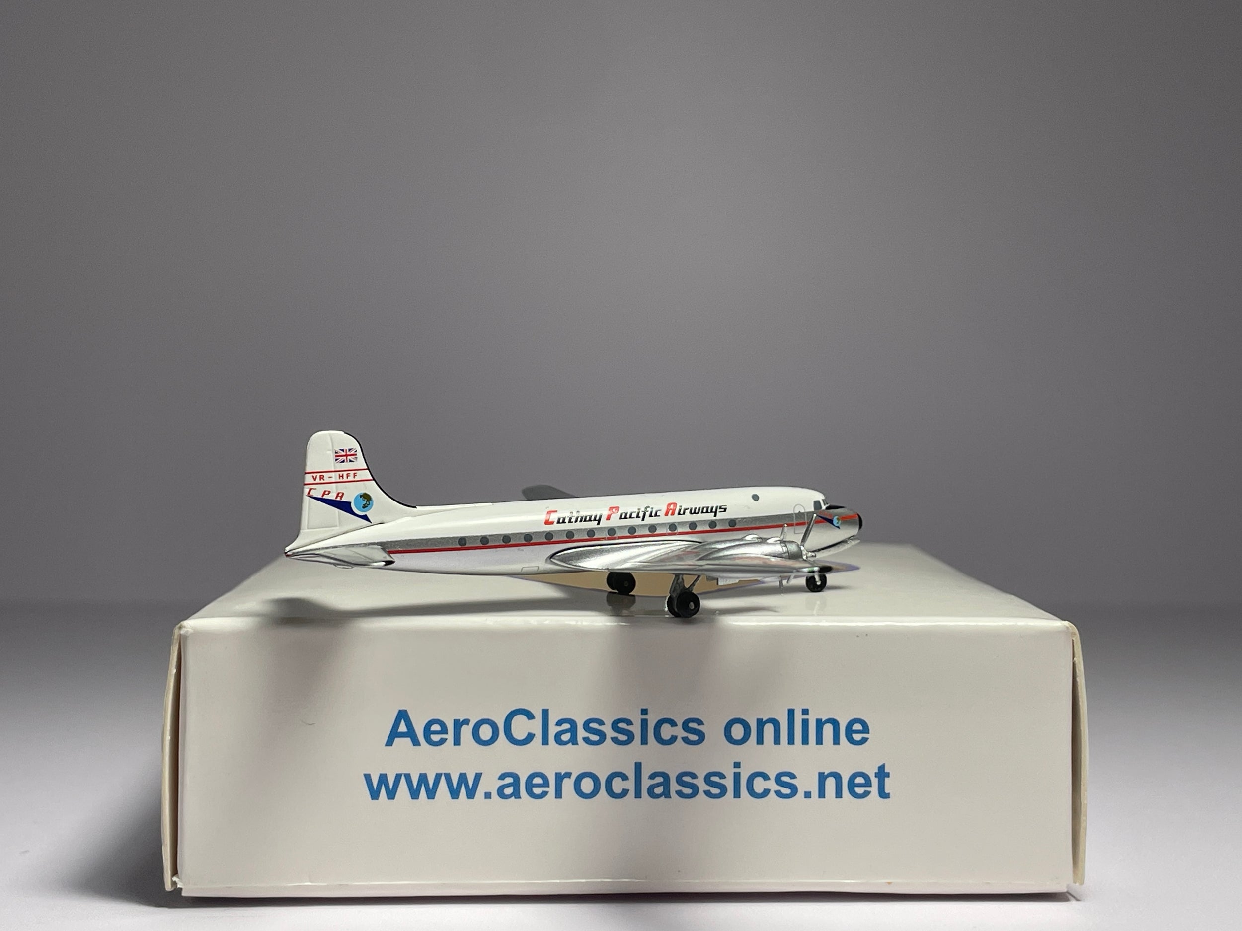 Aeroclassics 1:400 Cathay Pacific Douglas C-54A VR-HFF ACVRHFF